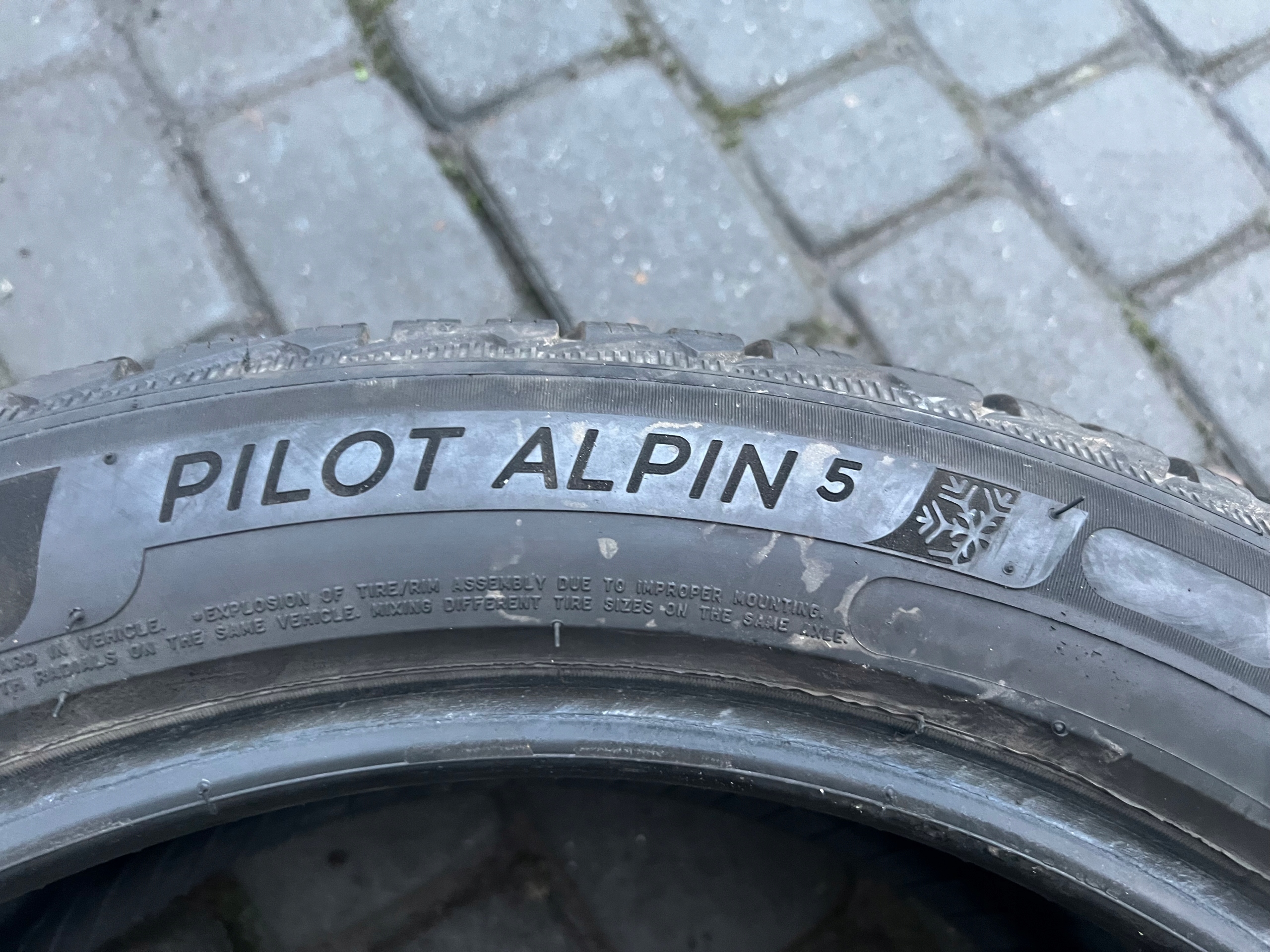 Opona Michelin Pilot Sport 4 - 245/45/19 Marka Michelin