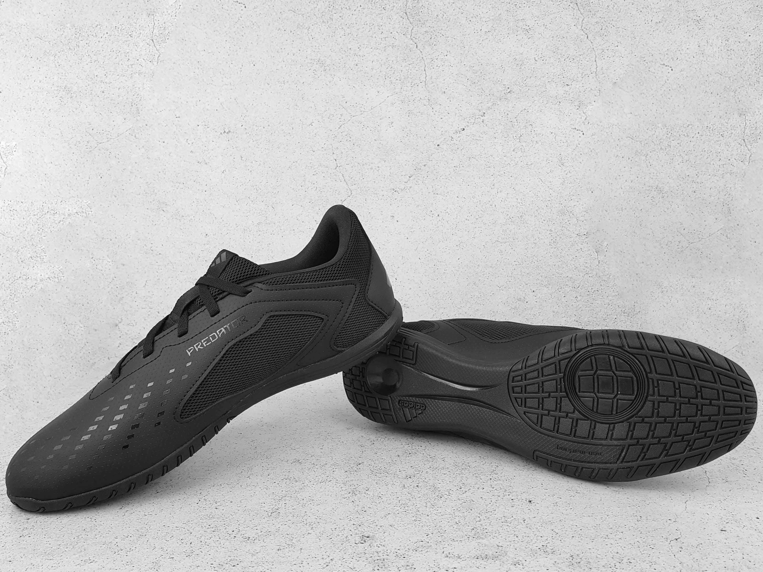 ADIDAS PREDATOR BUTY PIŁKARSKIE HALOWE HALÓWKI Rozmiar 43 1/3