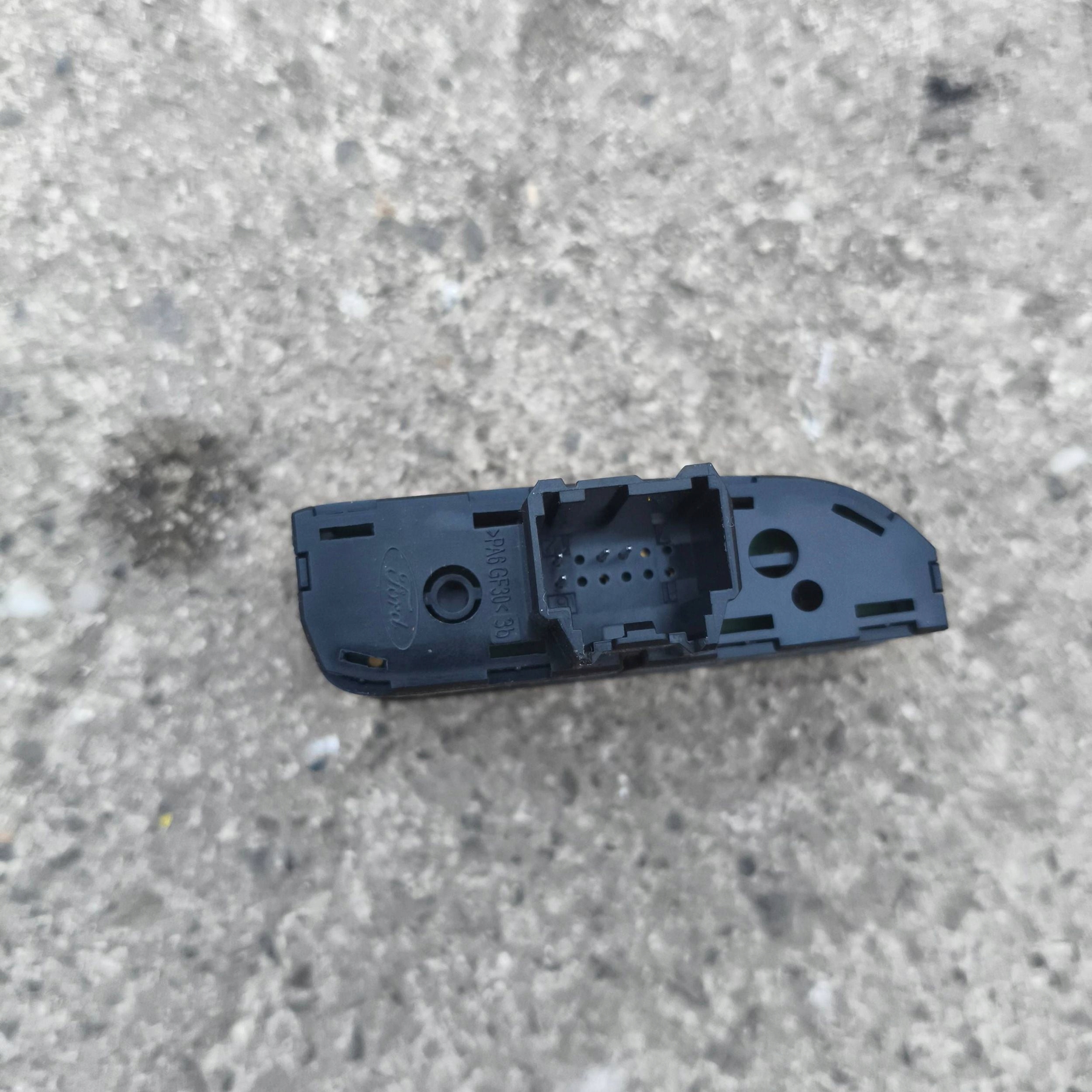 Ford Kuga MK2 II button ESP