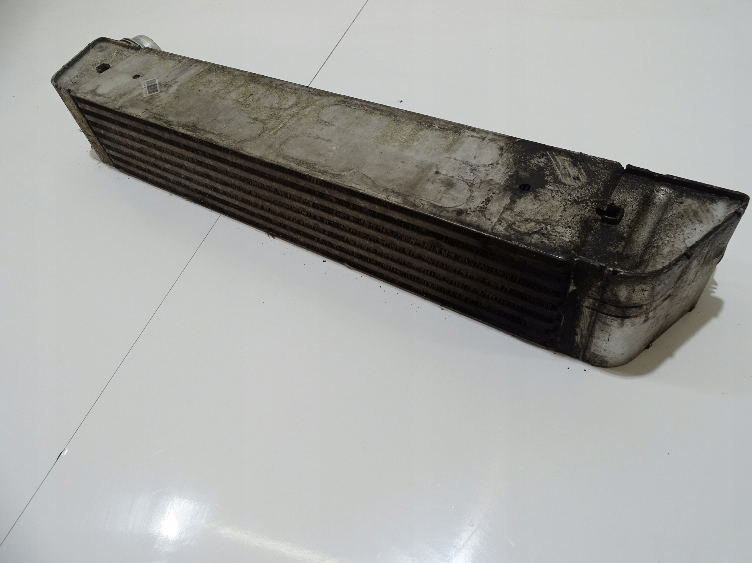 Kühler INTERCOOLER BMW E60 E61 204D4 7795823 (4642737)