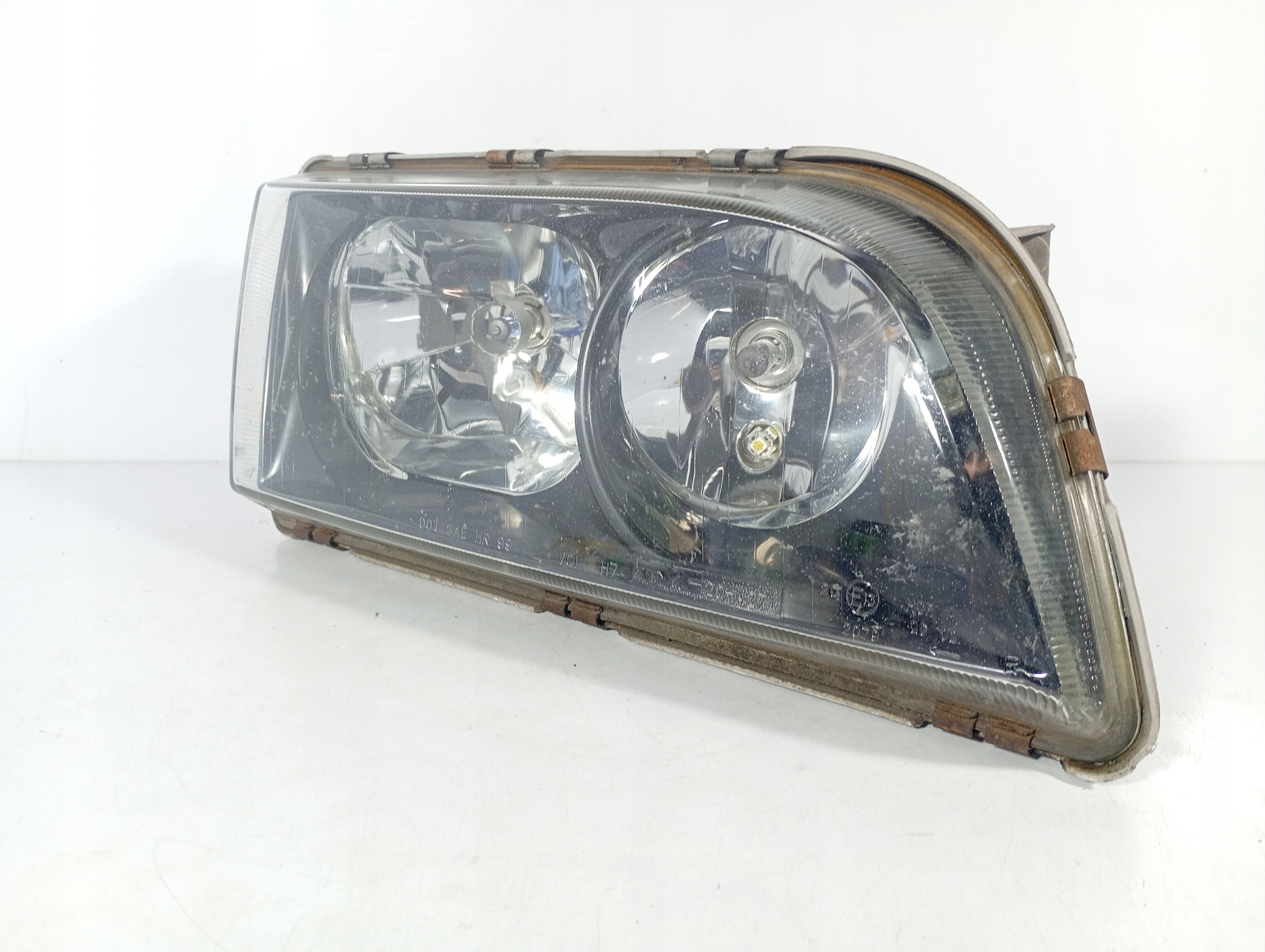 Volvo V40 95-04 REFLEKTOR right light right front front TYC OE 20A271RH
