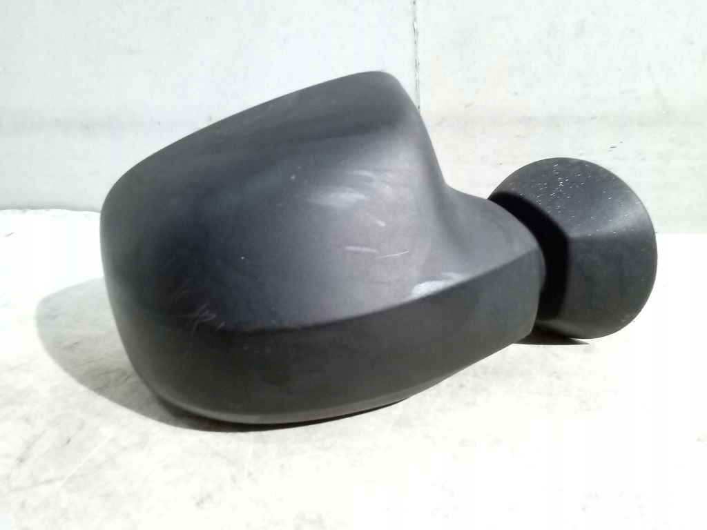 Dacia Logan and mirror right manually
