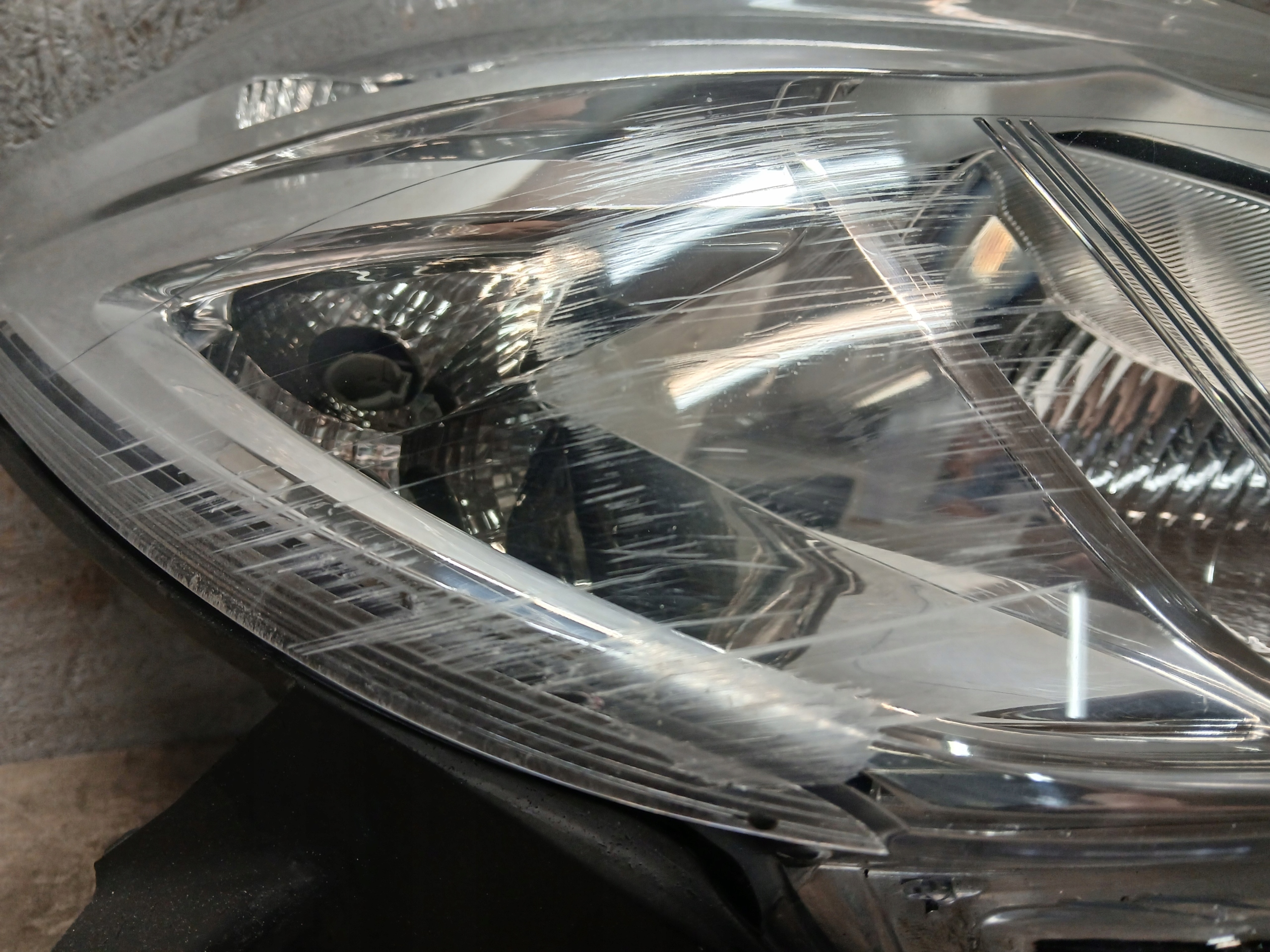light front right DACIA DOKKER 260102814R