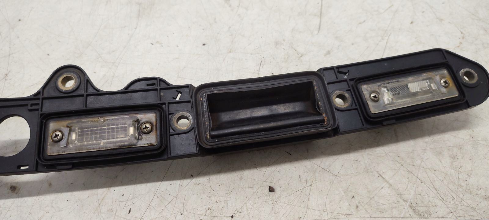 cap moulding mikrostyk bonnet VW Touran