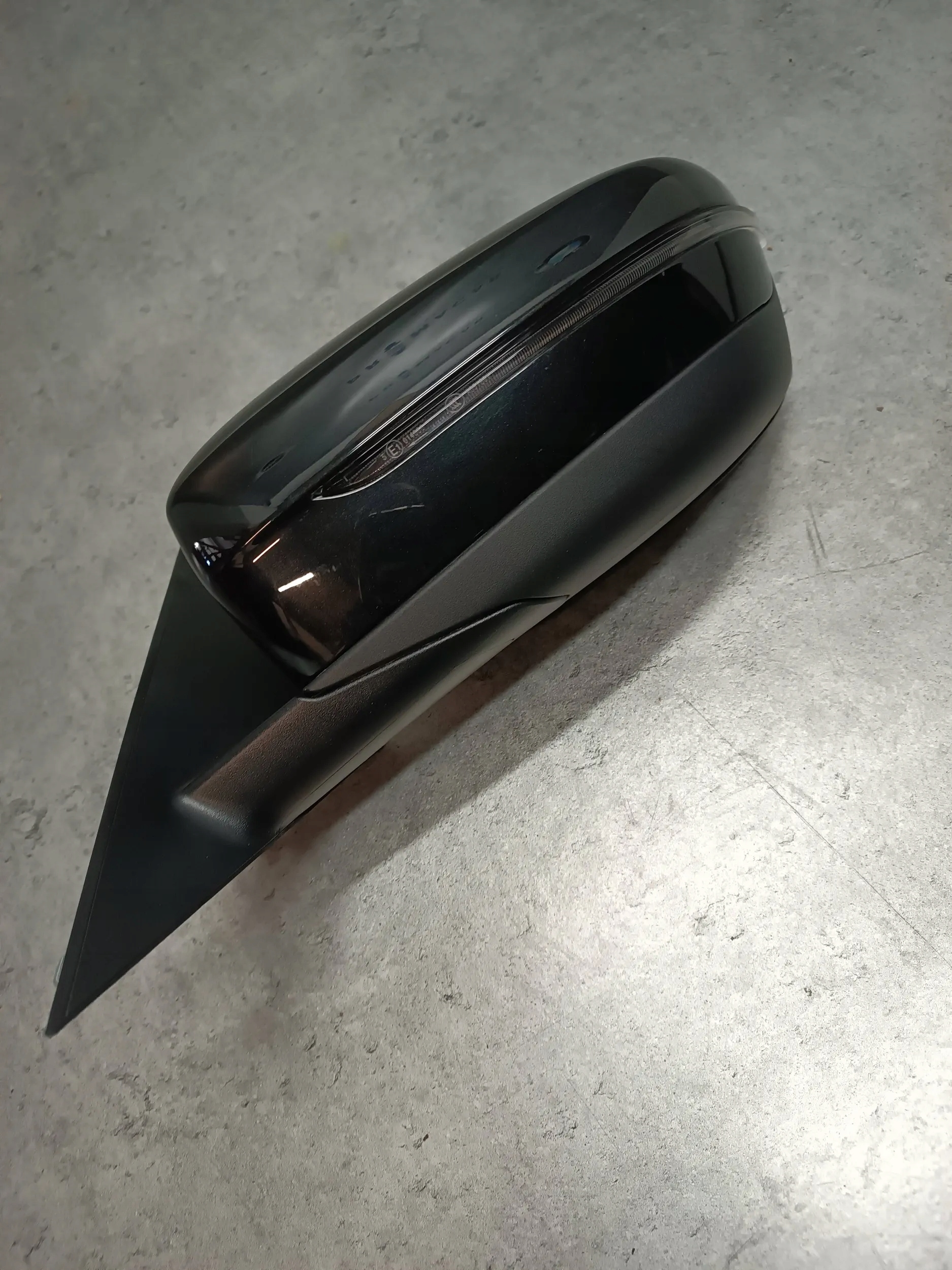 BMW 5 G30 G31 LUSTERKO LEWE KOL.475 6PIN Numer katalogowy części PRI2088