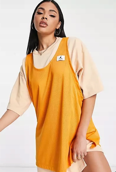 Šaty Nike Jordan Essentials Vel M