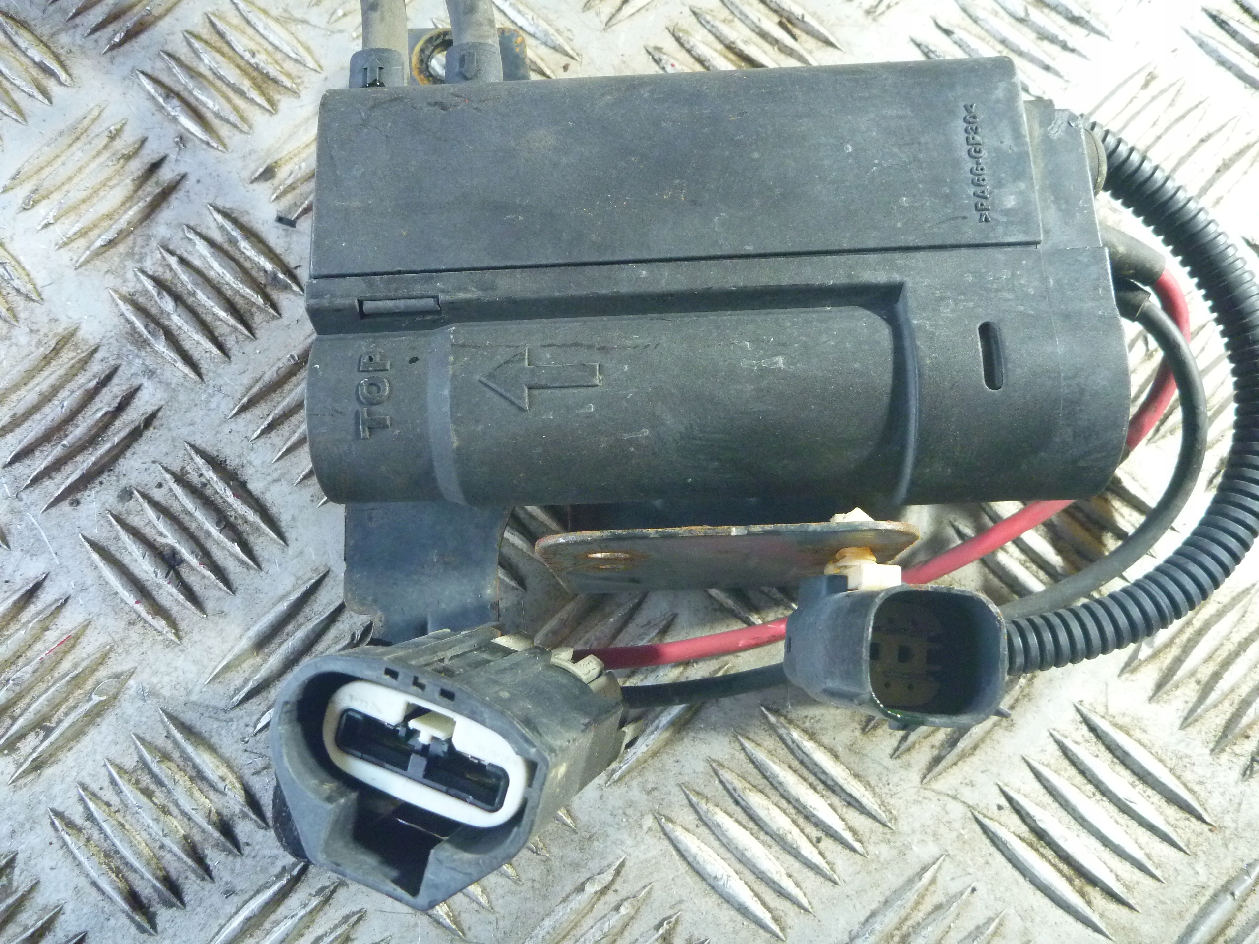 15897902 - Обогреватель Омывателя Cadillac Escalade 2007 Года-