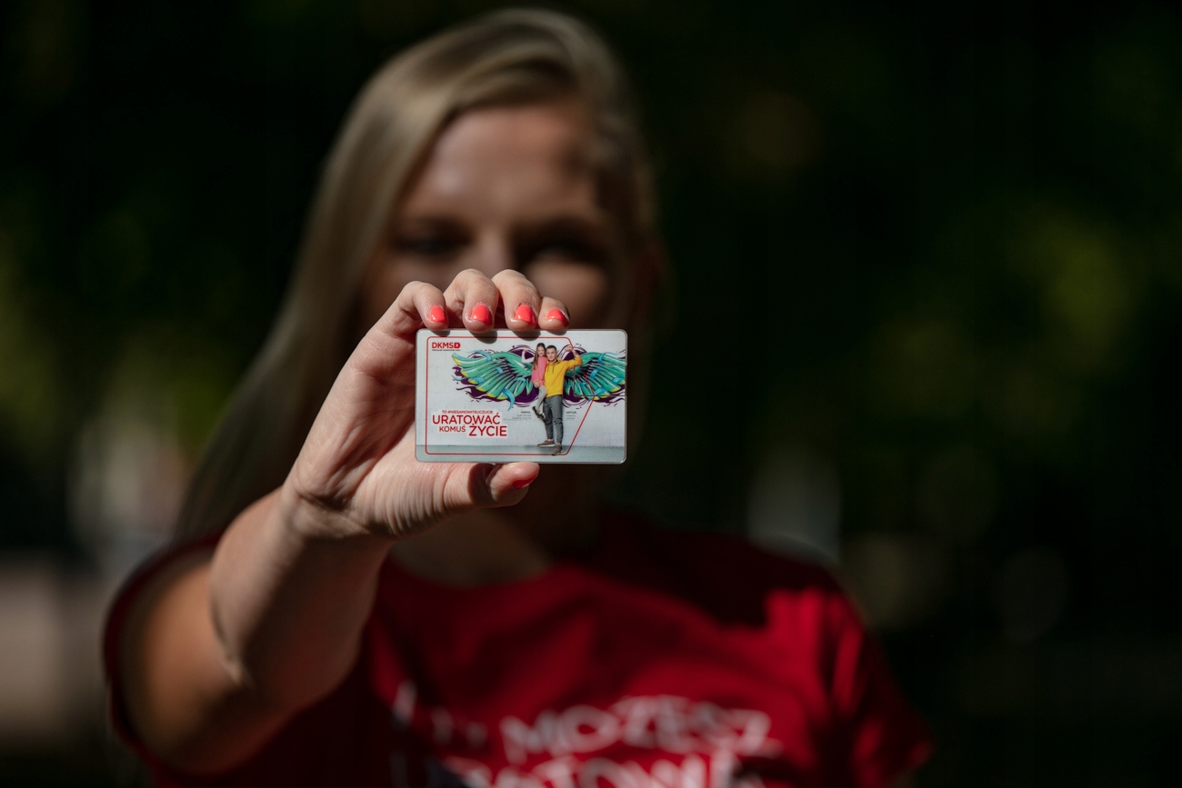 Pendrive karta 8 GB biały, czerwony, srebrny