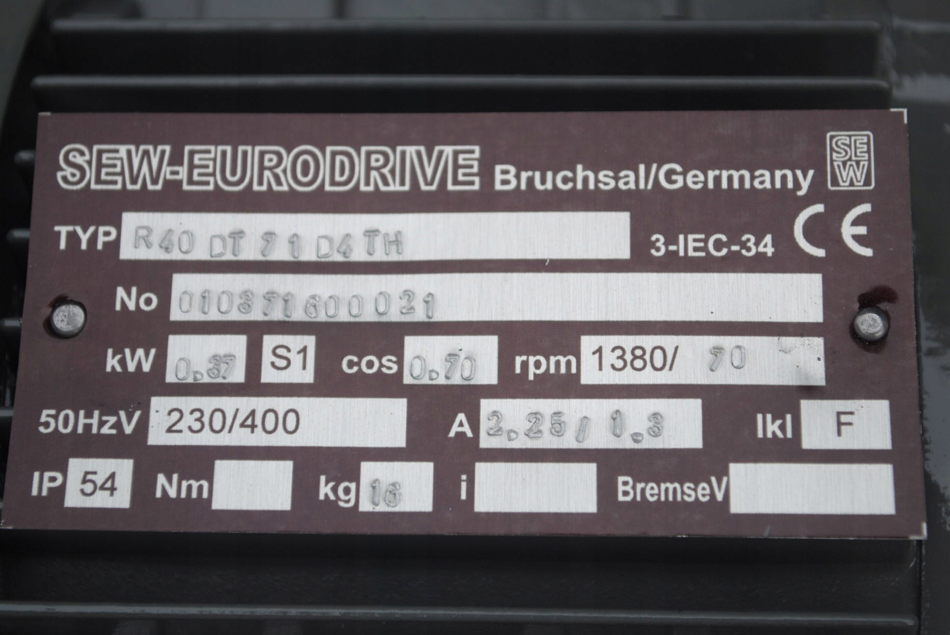 Motoreduktor 0.37kw. 70obr./min.. Firmy SEW Marka SEW Eurodrive