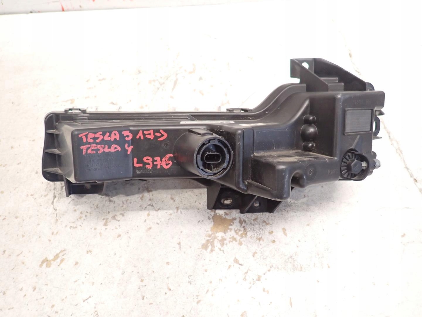 nebelscheinwerfer rechts TESLA 3 2017- 1624798-00-A