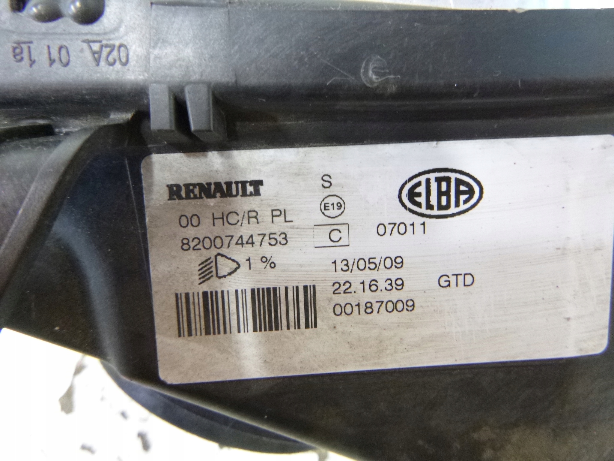 light front left Dacia Logan 2009r. 8200744753