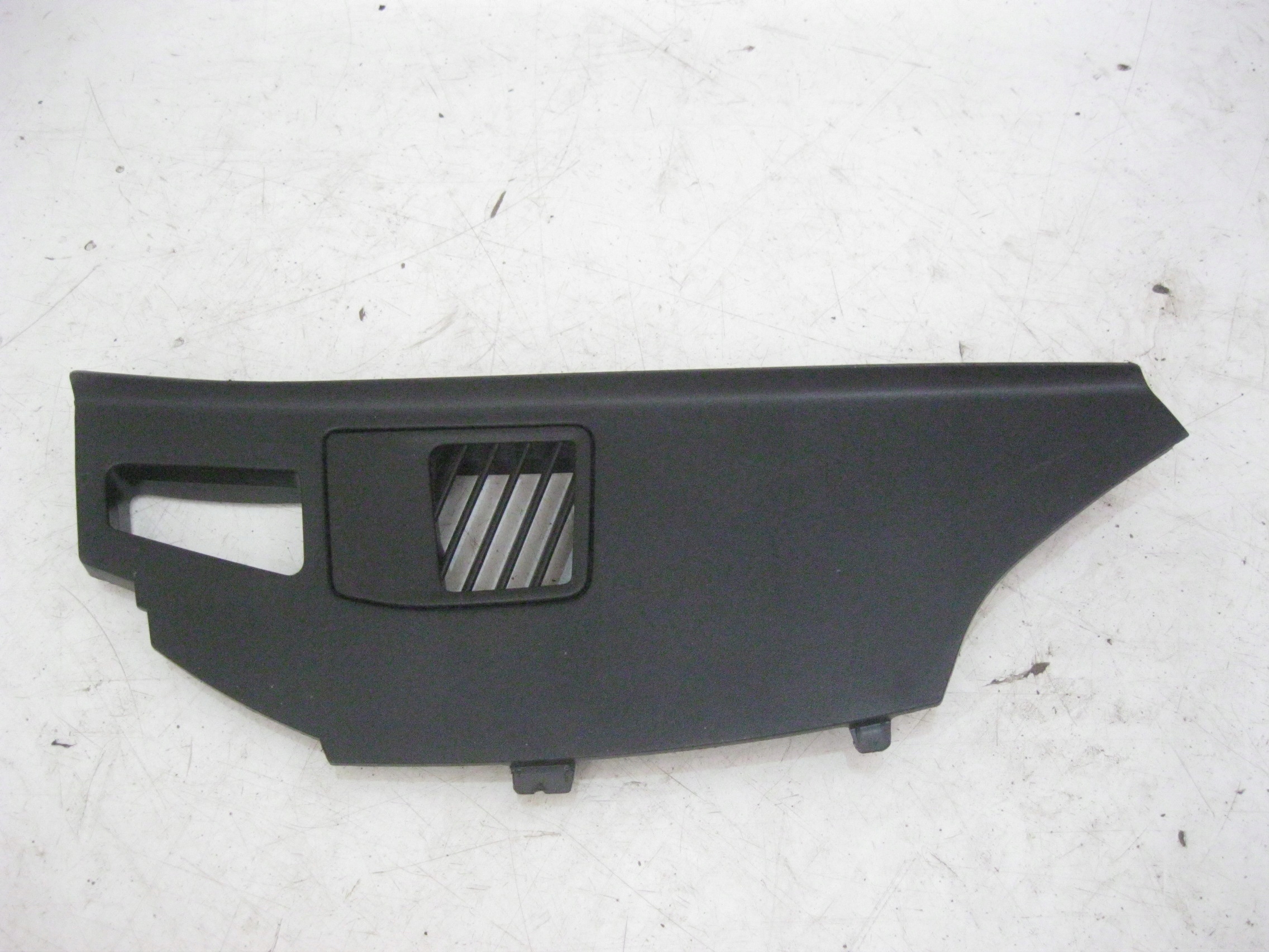 VOLVO FH4 500 OSŁONA PÓŁKI KABINY 82824463