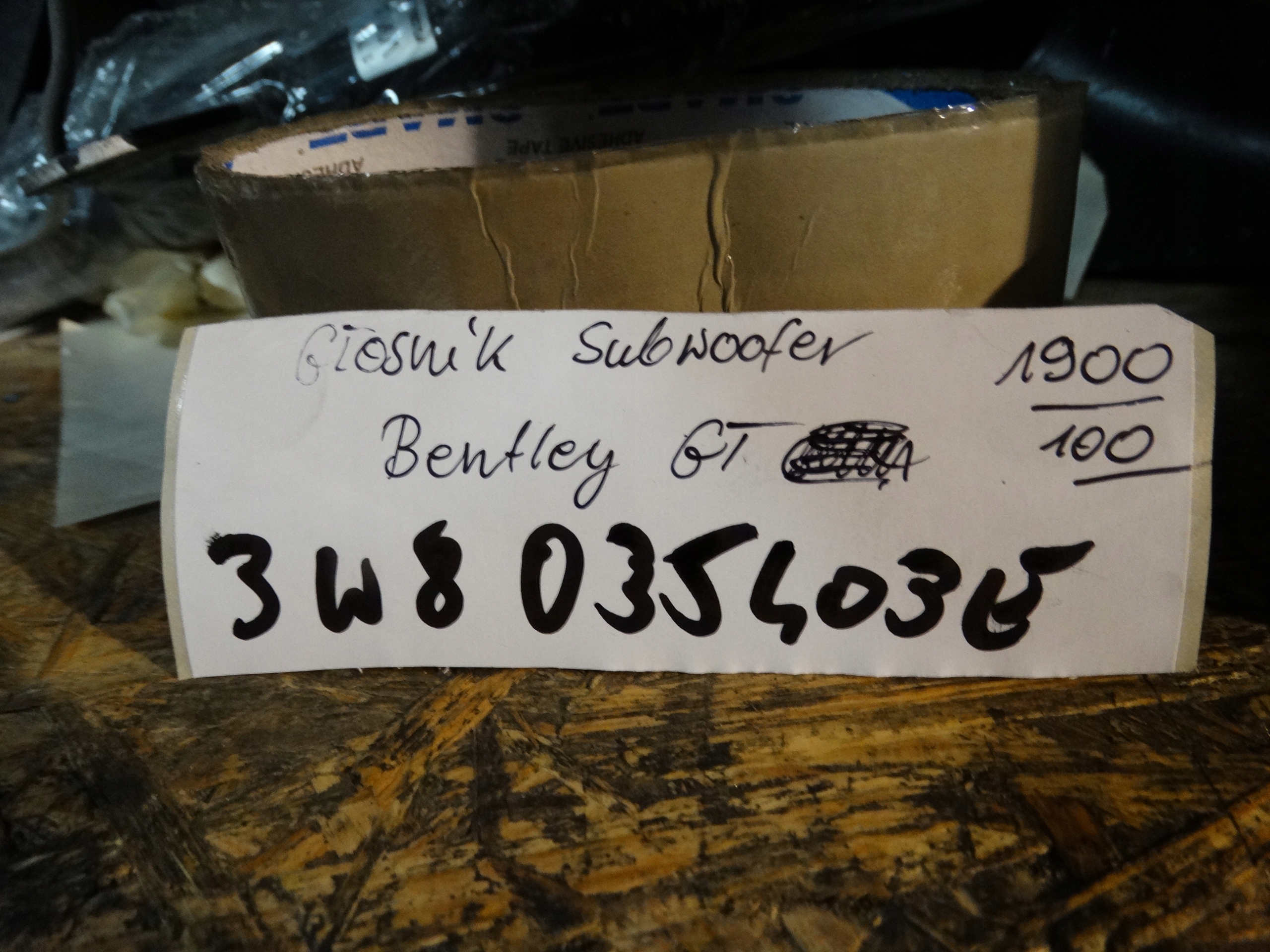 IDEALNY speaker SUBWOOFER BENTLEY GT LIFT 1