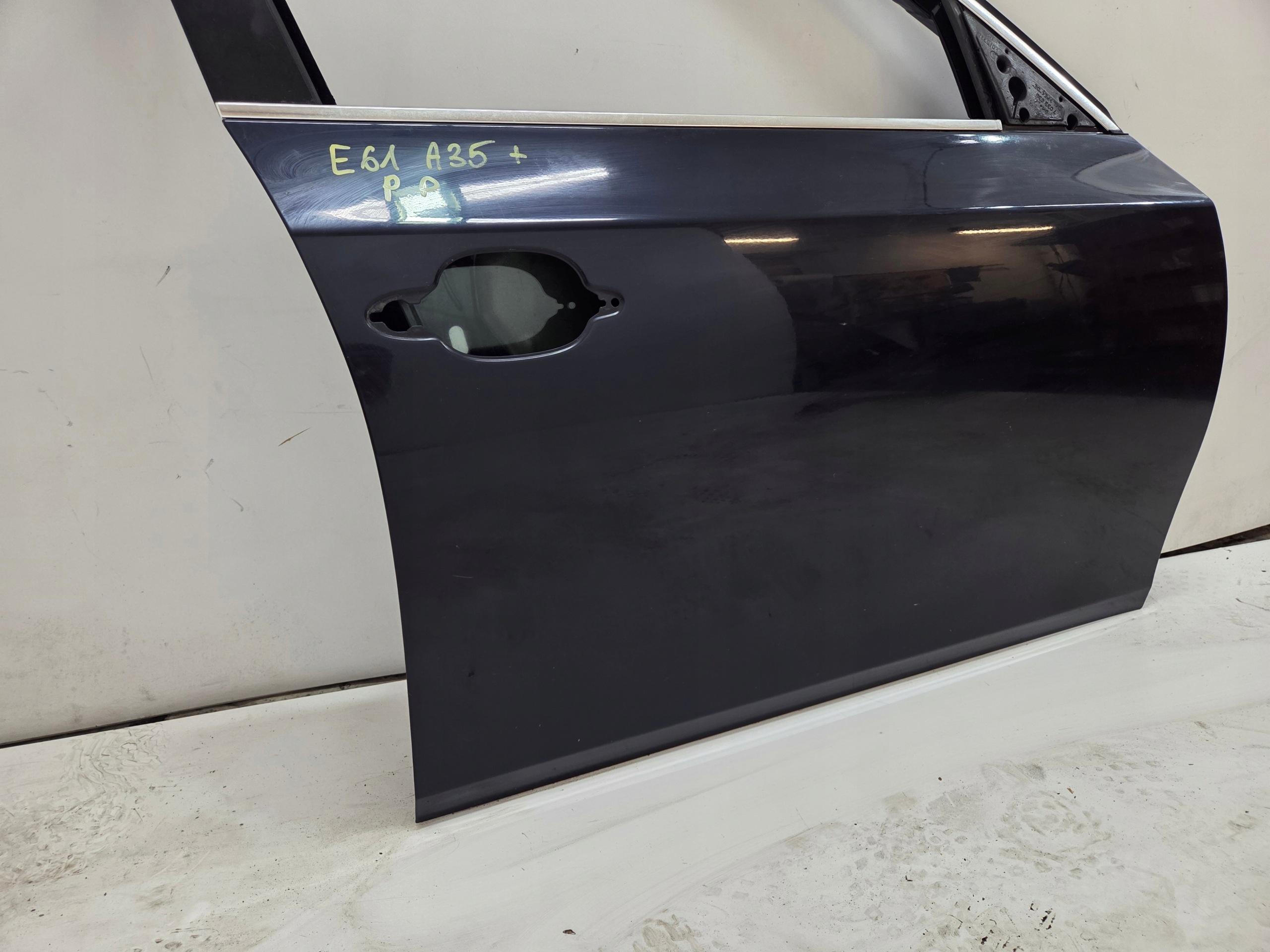 dveře pravé přední předek BMW E60 A35/5 MONACOBLAU