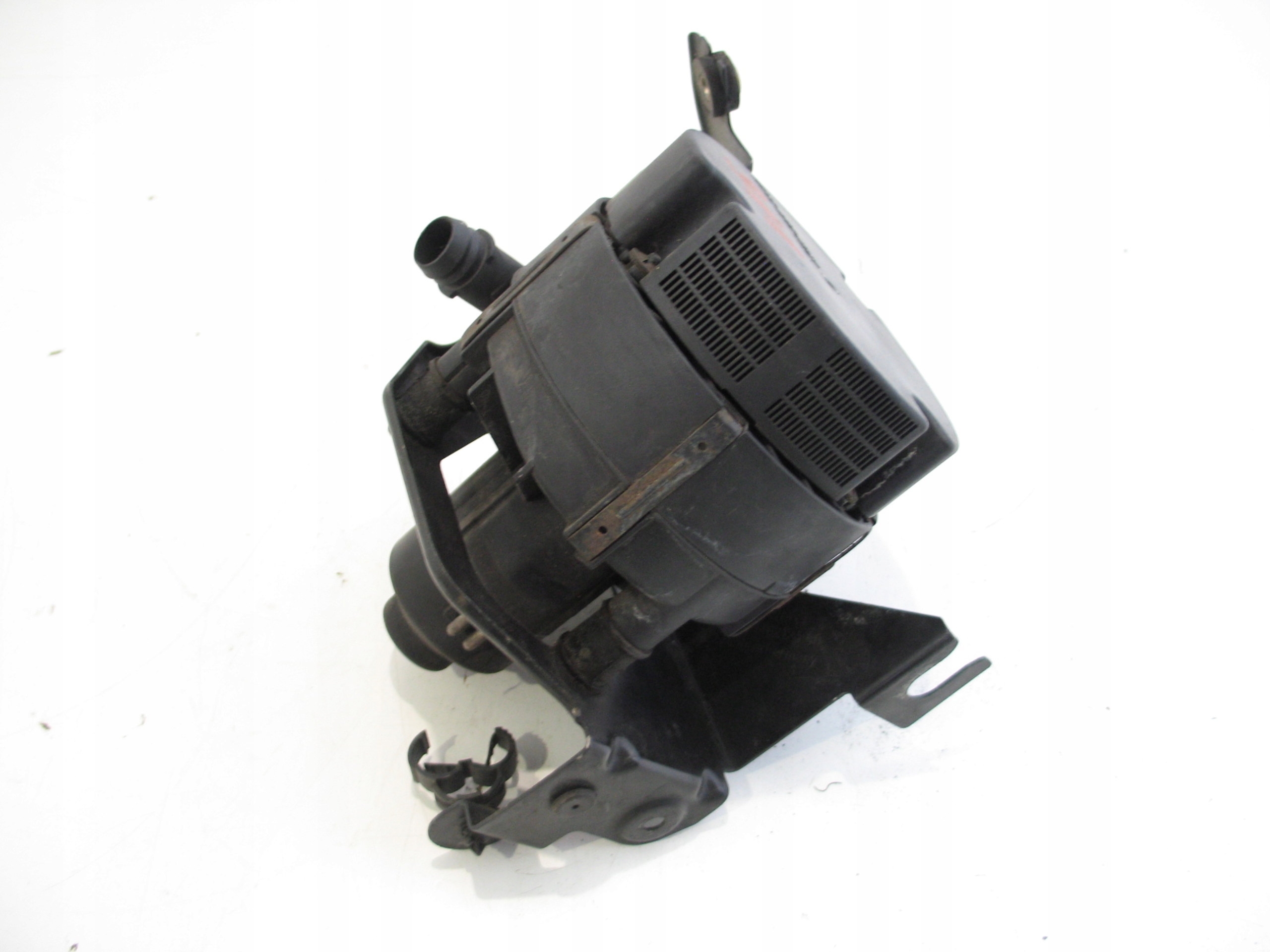 POMPA POWIETRZA WTORNEGO PORSHER 996 0580000022