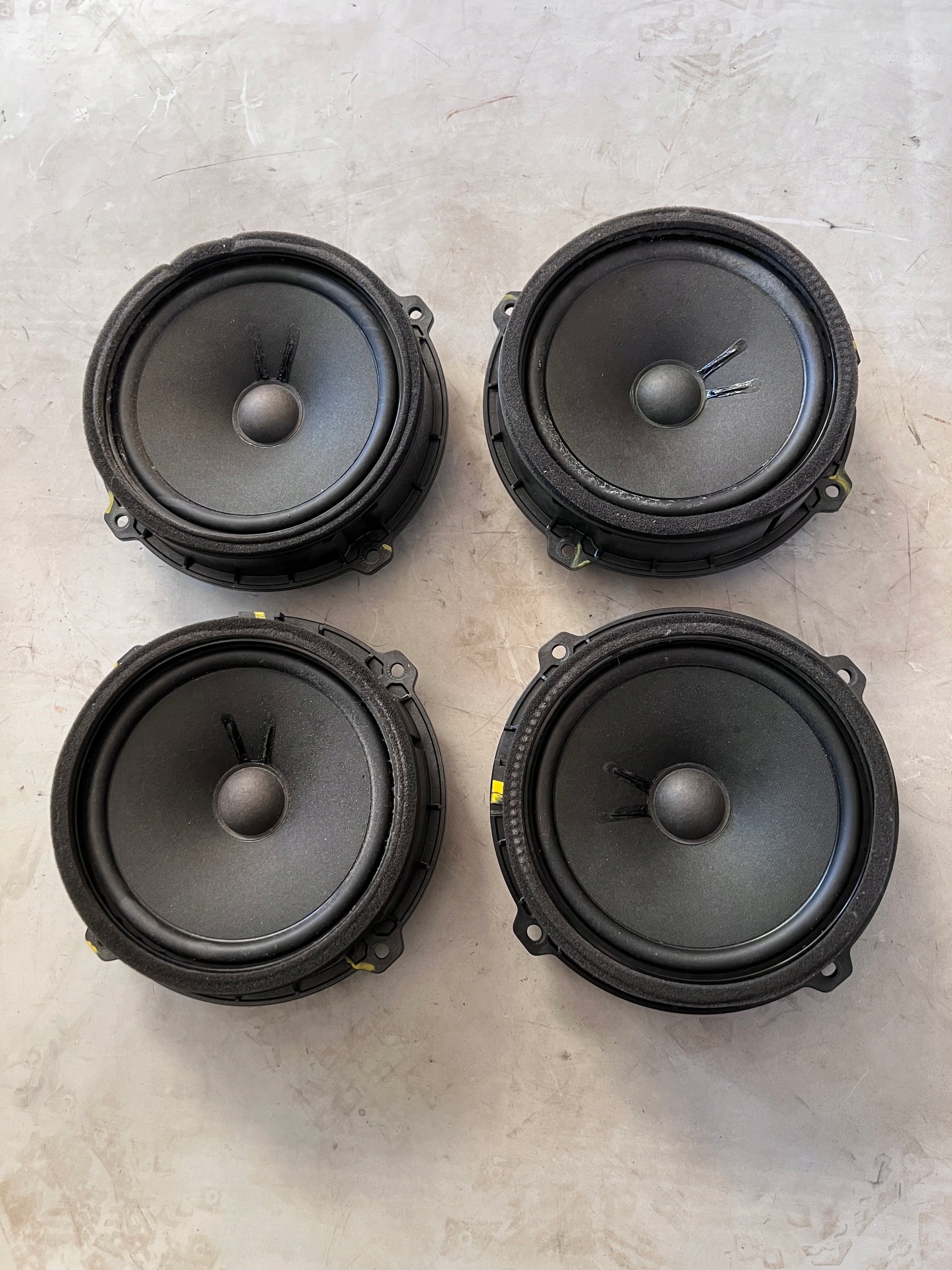 KIA XCEED PROCEED CEED III 2018-2025 GŁOŚNIK DRZWI OE EU 96330-J7000