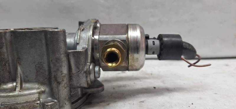 pump VACUM AUDI A4 B7 06H127025P 06J145100B