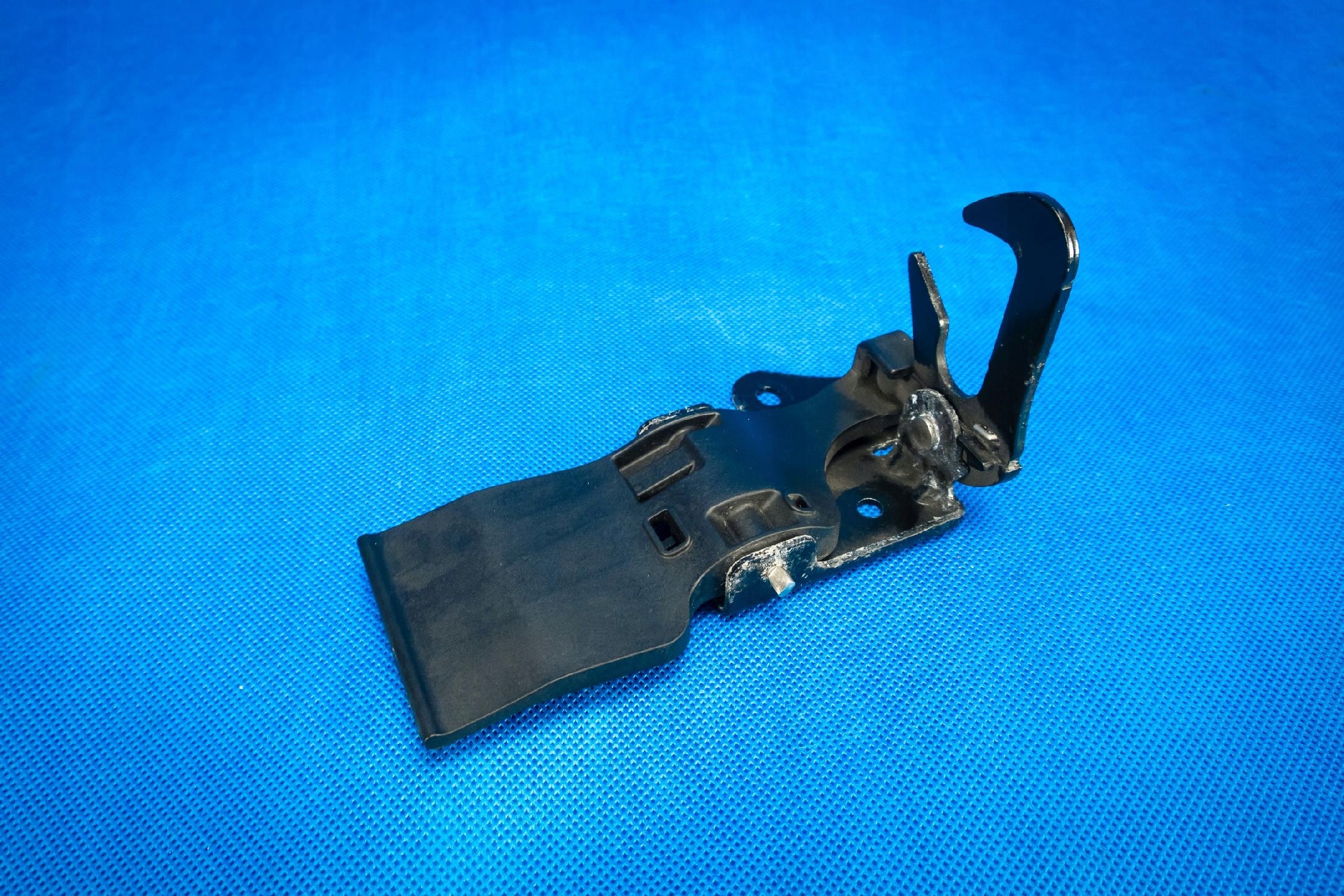 Rygiel bonnet latch lock Audi A8 S8 4H 4H0823485C