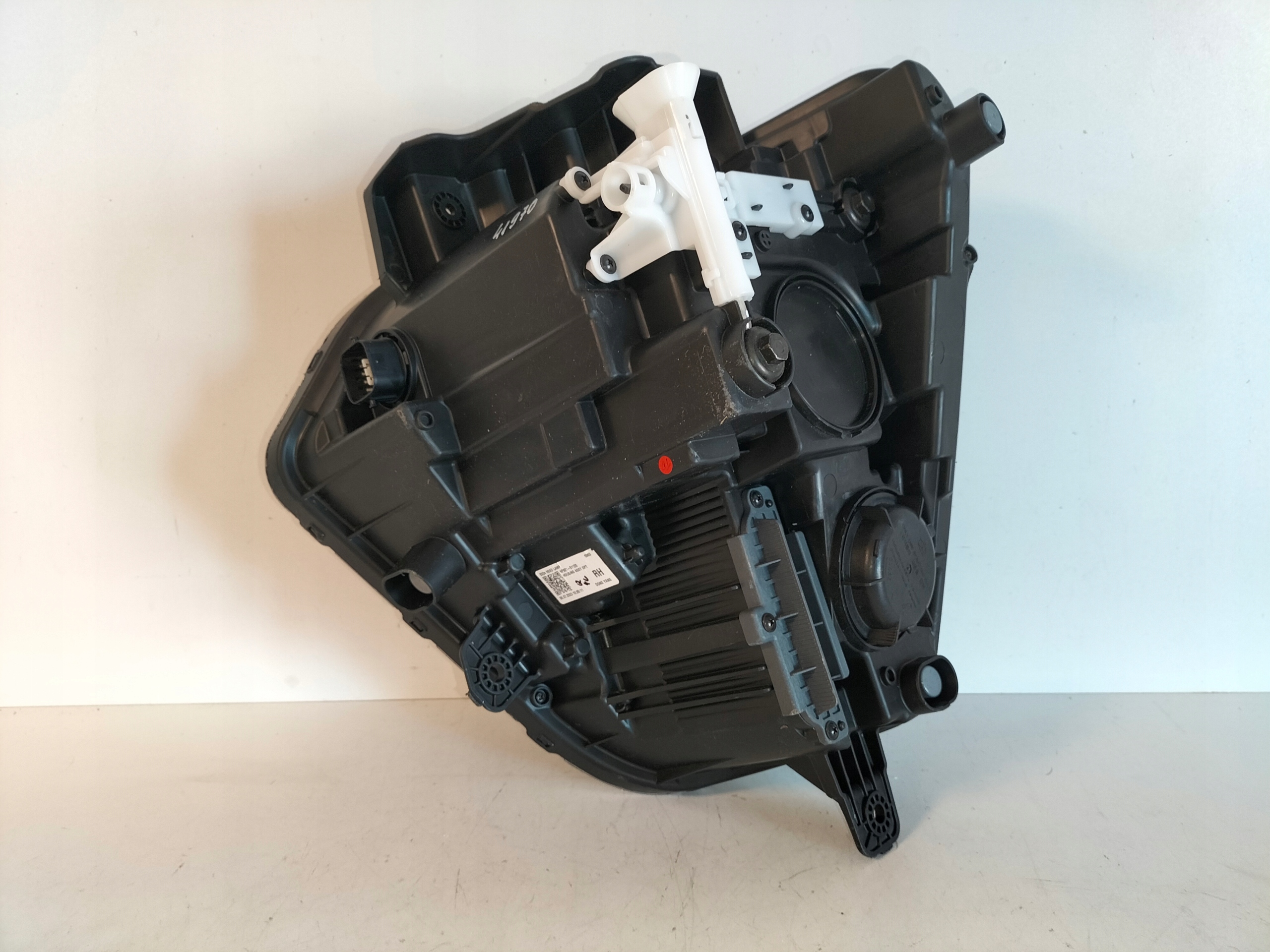 light front reflektor right HYUNDAI KONA II SX2 23- FULL LED