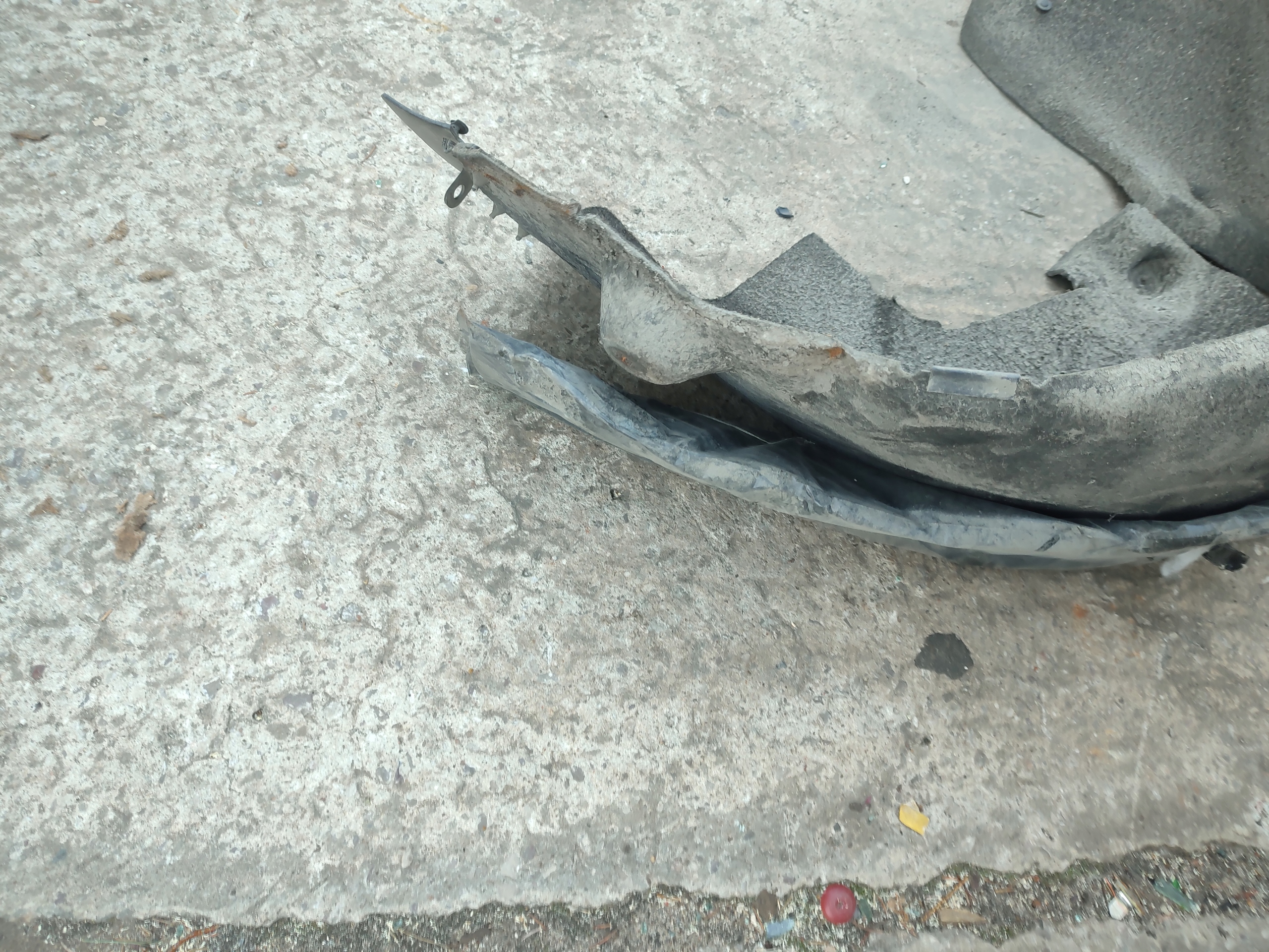 mudguard right rear. right rear part Mercedes W204 KOMBI