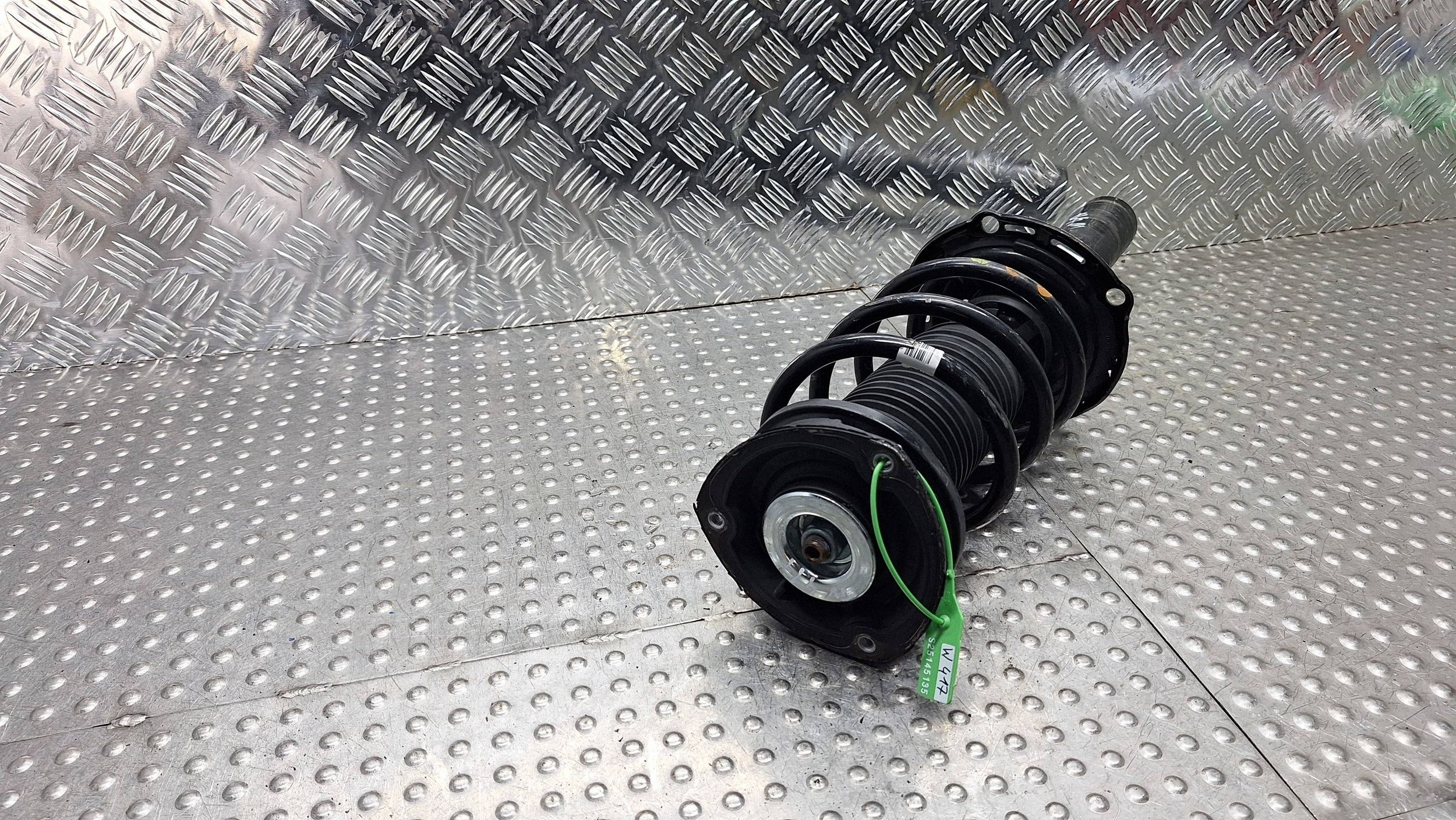shock absorber left right front 5Q0413031HS VW T-ROC 2GA