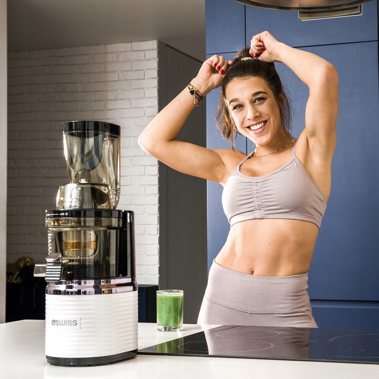 WYCISKARKA DO CYTRUSÓW OWOCÓW WARZYW WOLNOOBROTOWA 4SWISS MOCNA 200W ZESTAW Kod producenta BM202 xJJ