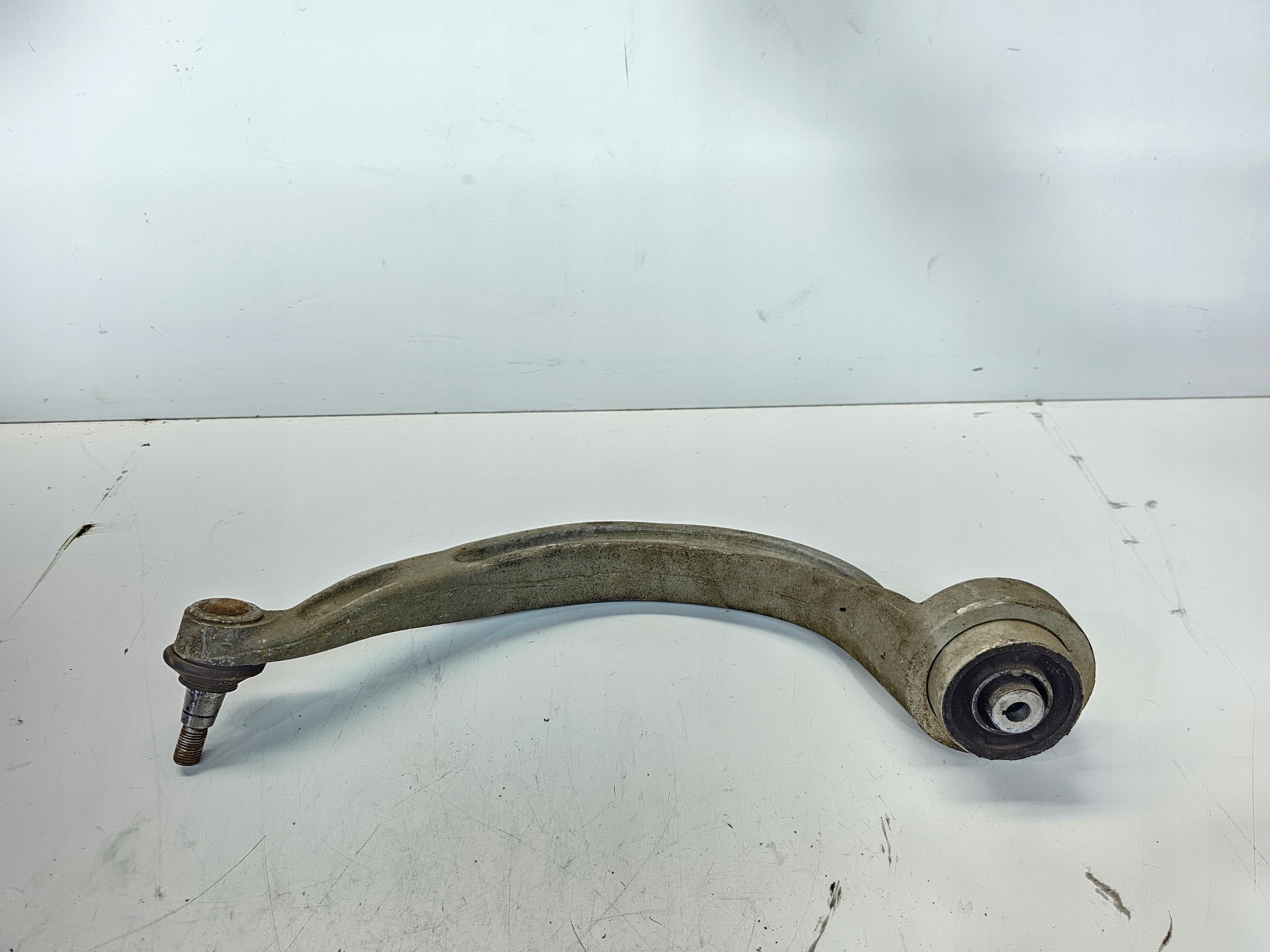 arm left front AUDI A4 A5 Q5 A6 A7 4G0407695