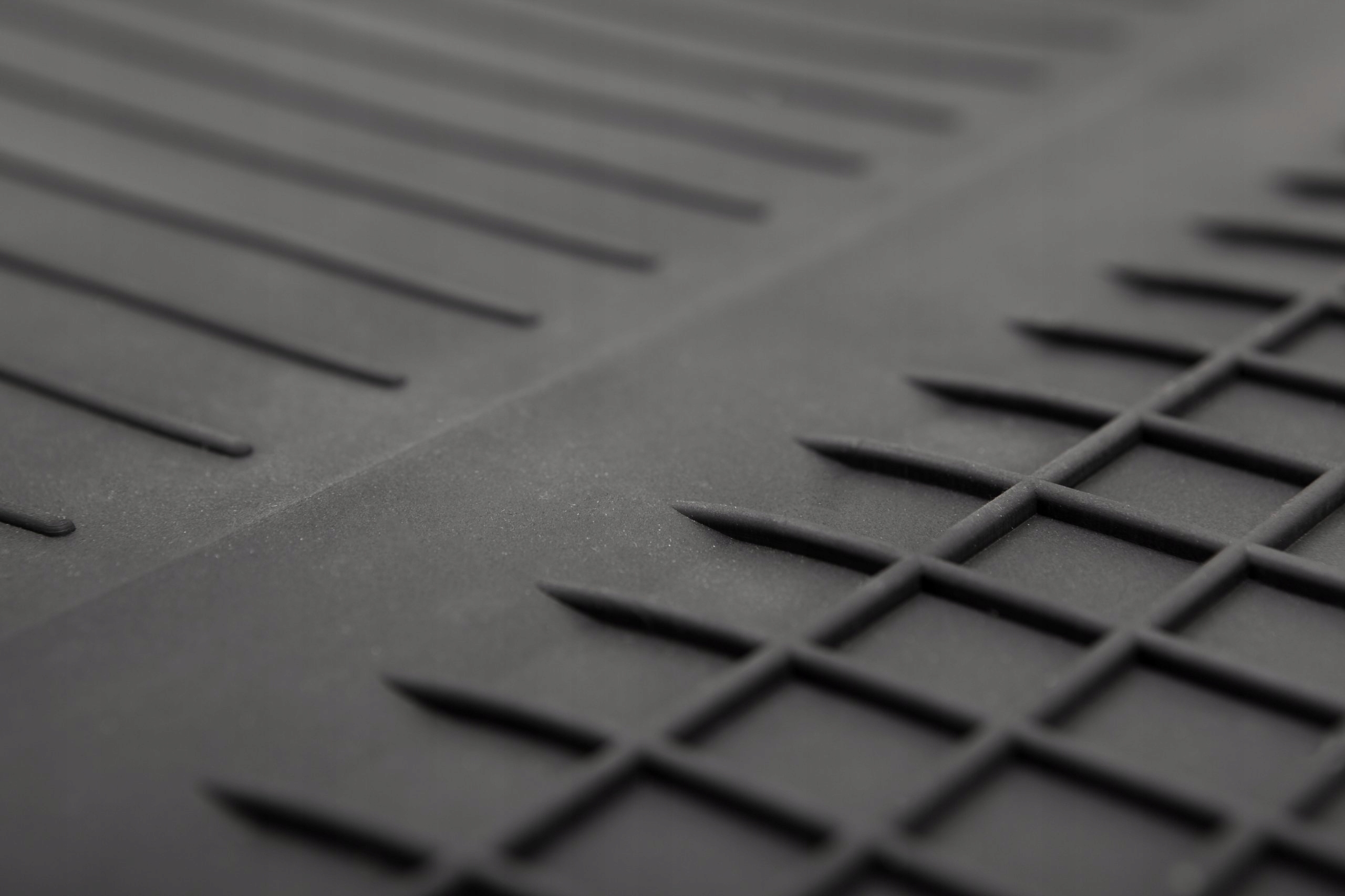 DYWANIKI GUMOWE PRZEDNIE DO BMW 1 E87 (2004-2012) Informacje dodatkowe korytkowe