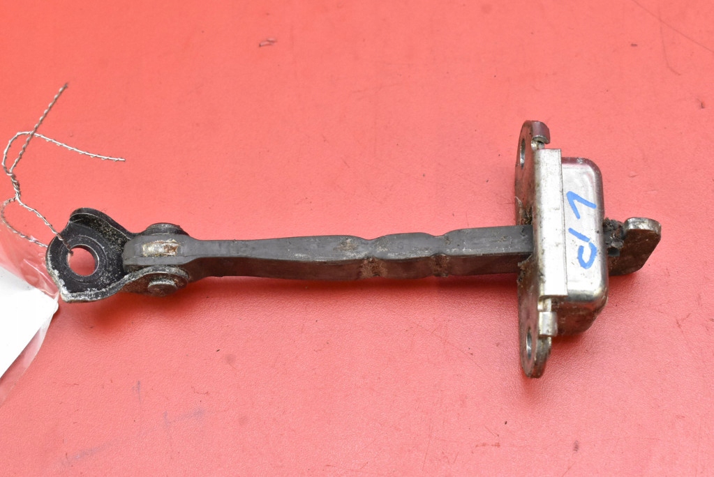 limiter door left front ES70 TOYOTA AURIS 2 II E18 15-18