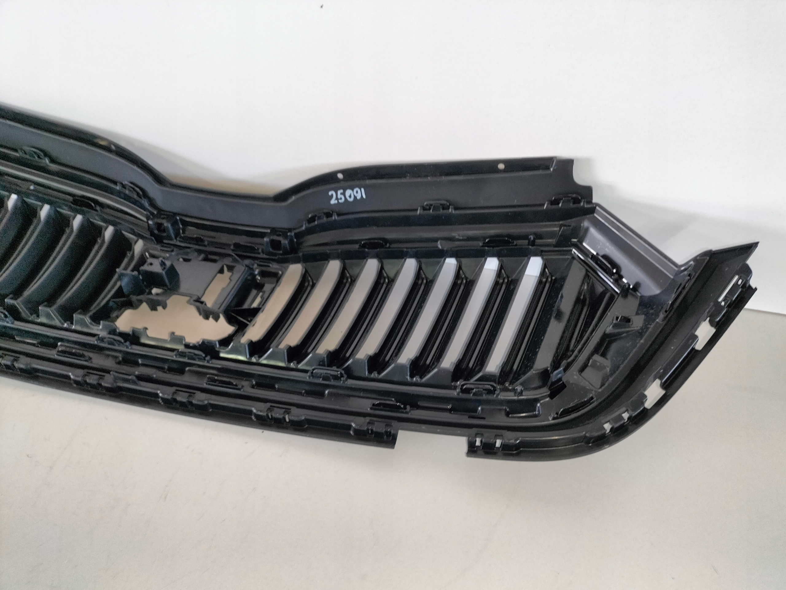 grille grid grill SKODA OCTAVIA 4 IV 19