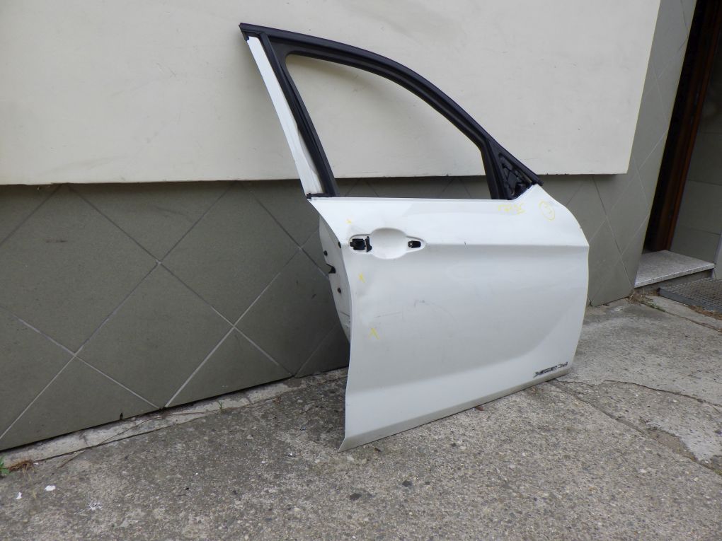 BMW X1 E84 door right front