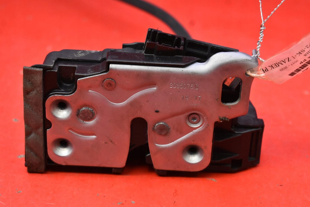 lock door right front front EU 13597530 OPEL INSIGNIA B KOMBI 17-20