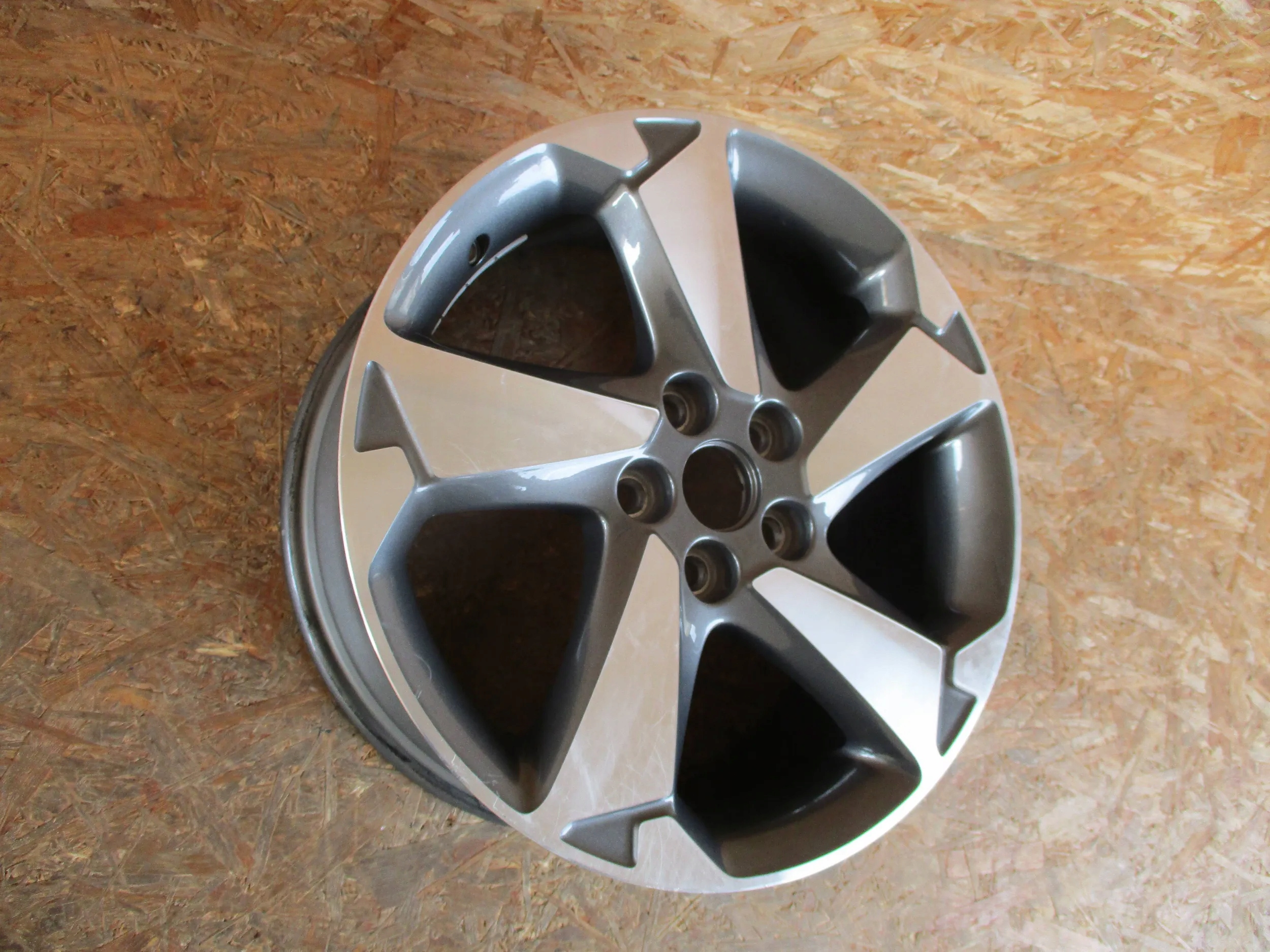disk hliníkový FORD FOCUS MK4 7Jx17 ET45 5x108