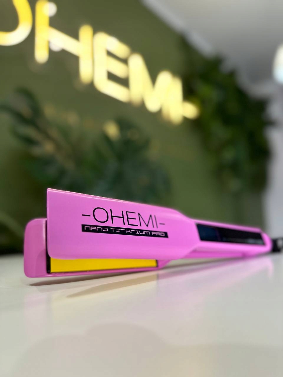 Prostownica do włosów OHEMI Nano Titanium