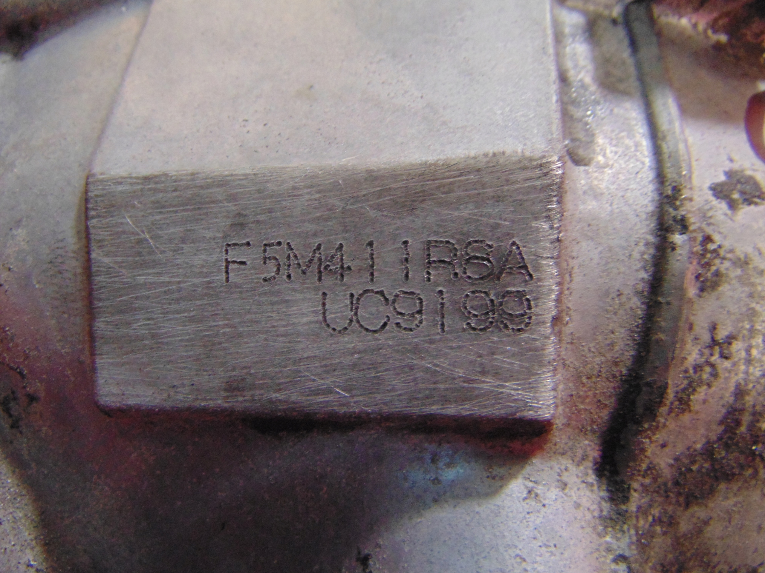 MITSUBISHI COLT V 1.3 B Getriebe F5M411R8A