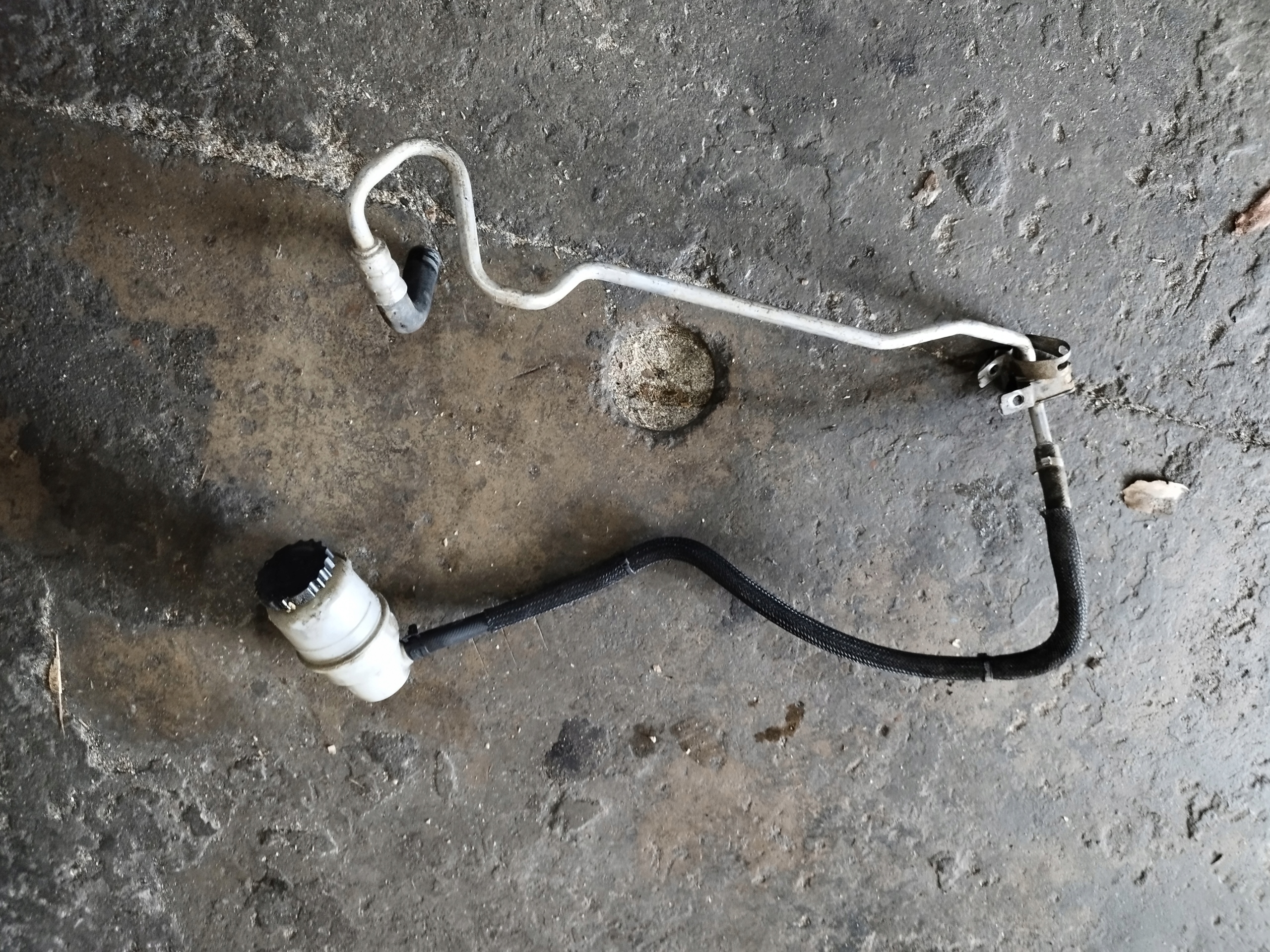 24 БАК ГІДРОПІДСИЛЮВАЧА JEEP CHEROKEE WK2 3.0