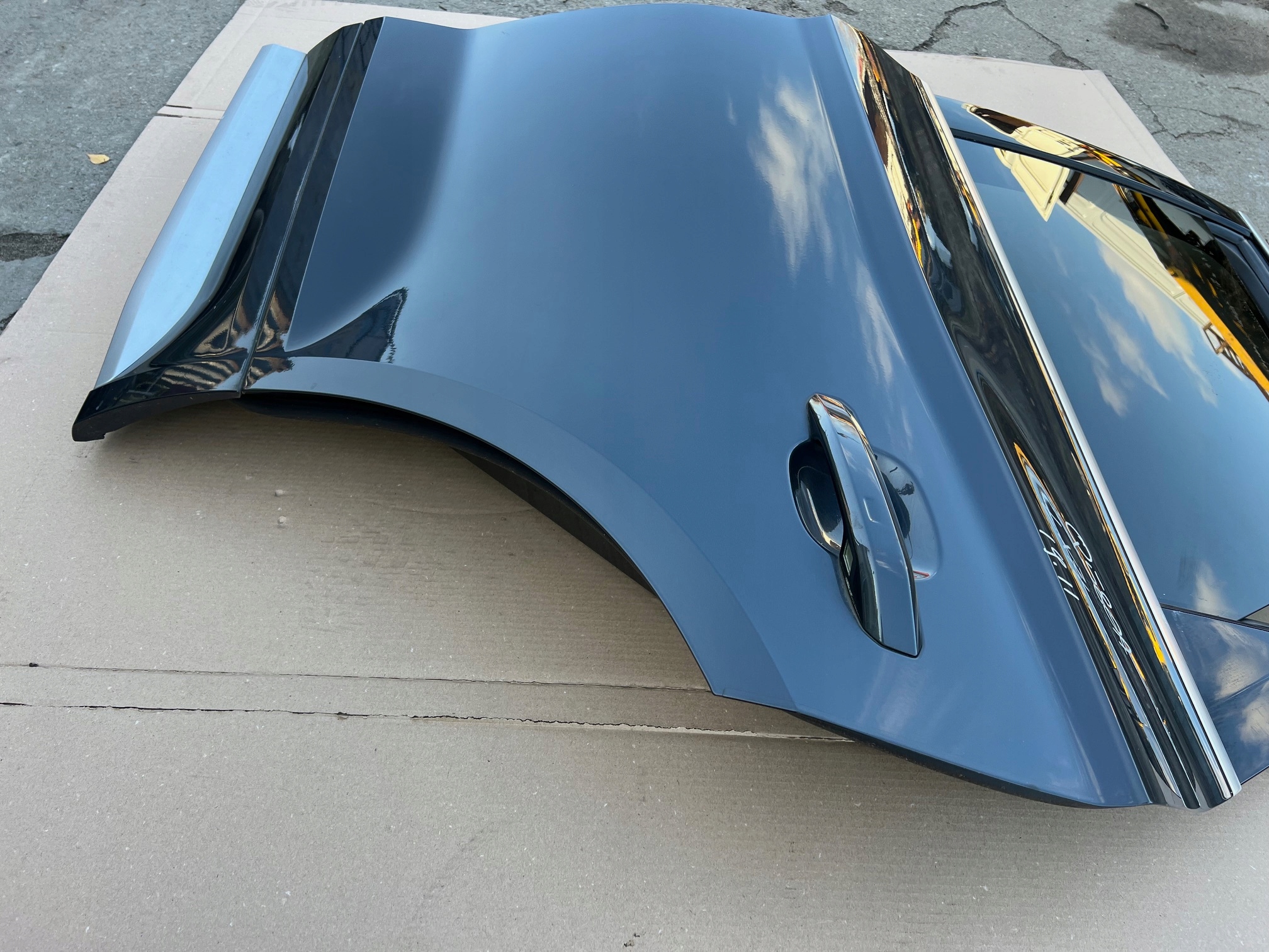 AUDI Q5 80A door left rear part left rear. LX7L
