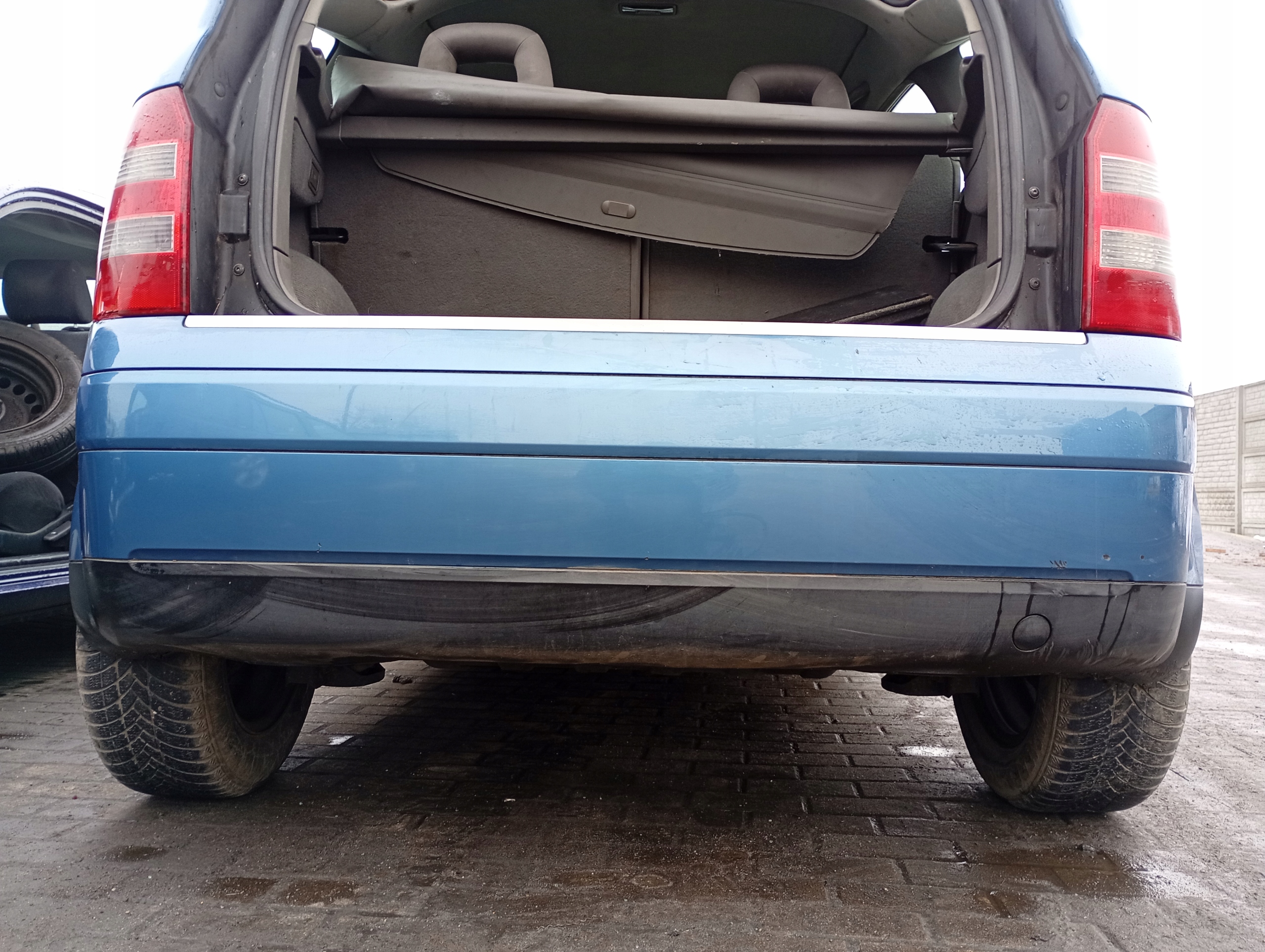 Audi A2 00-05 bumper rear rear part kod lakieru LZ5R