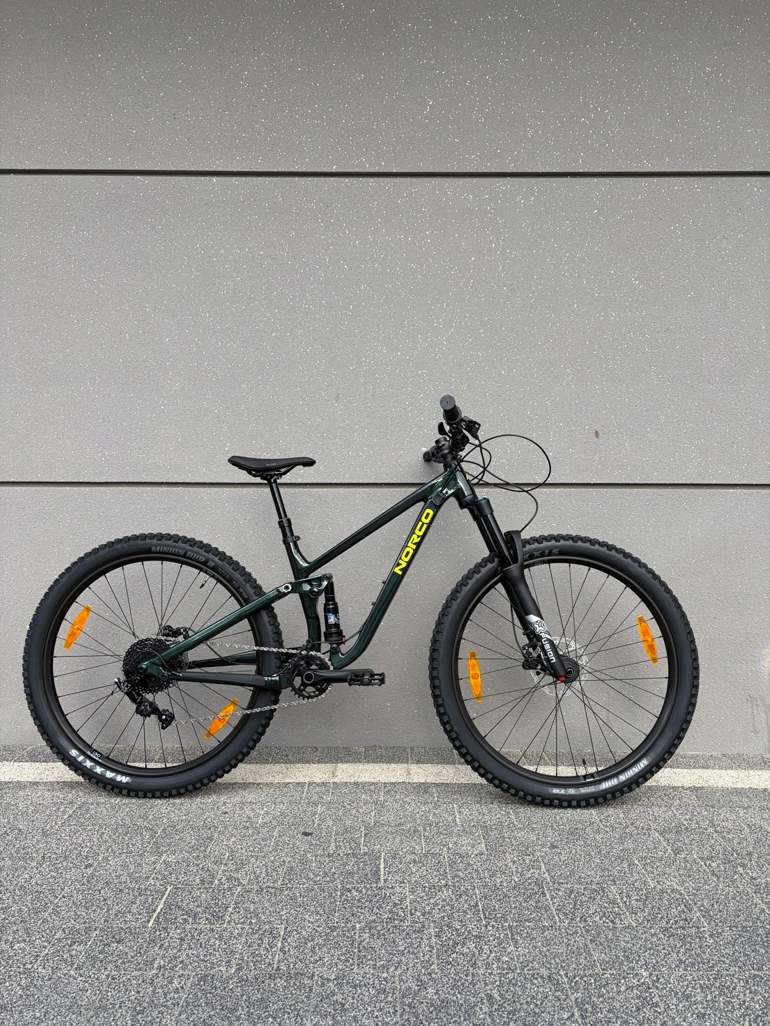 Norco Fluid 27.5 Dark Metallic Green