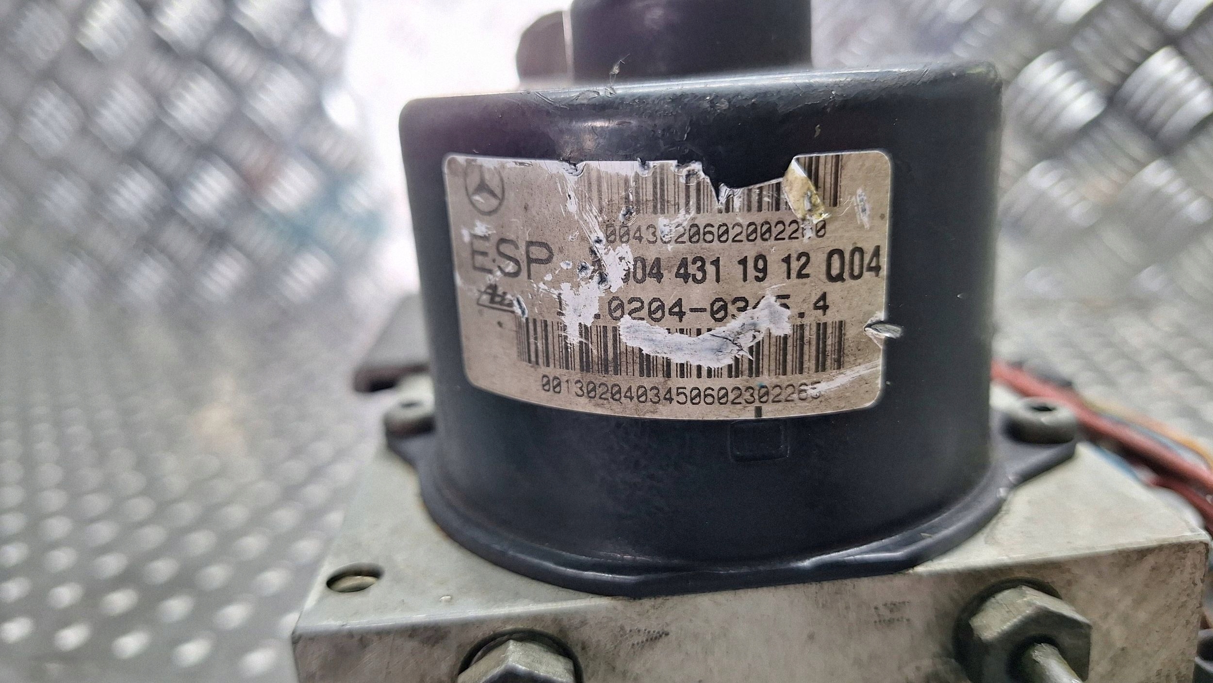 pump control unit ABS A2095450332 A0044311912 MERCEDES C W203 CLK W209