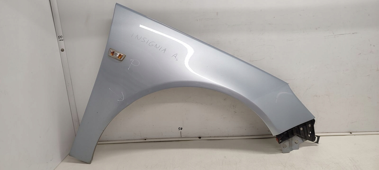 fender right front front Opel Insignia A Z189