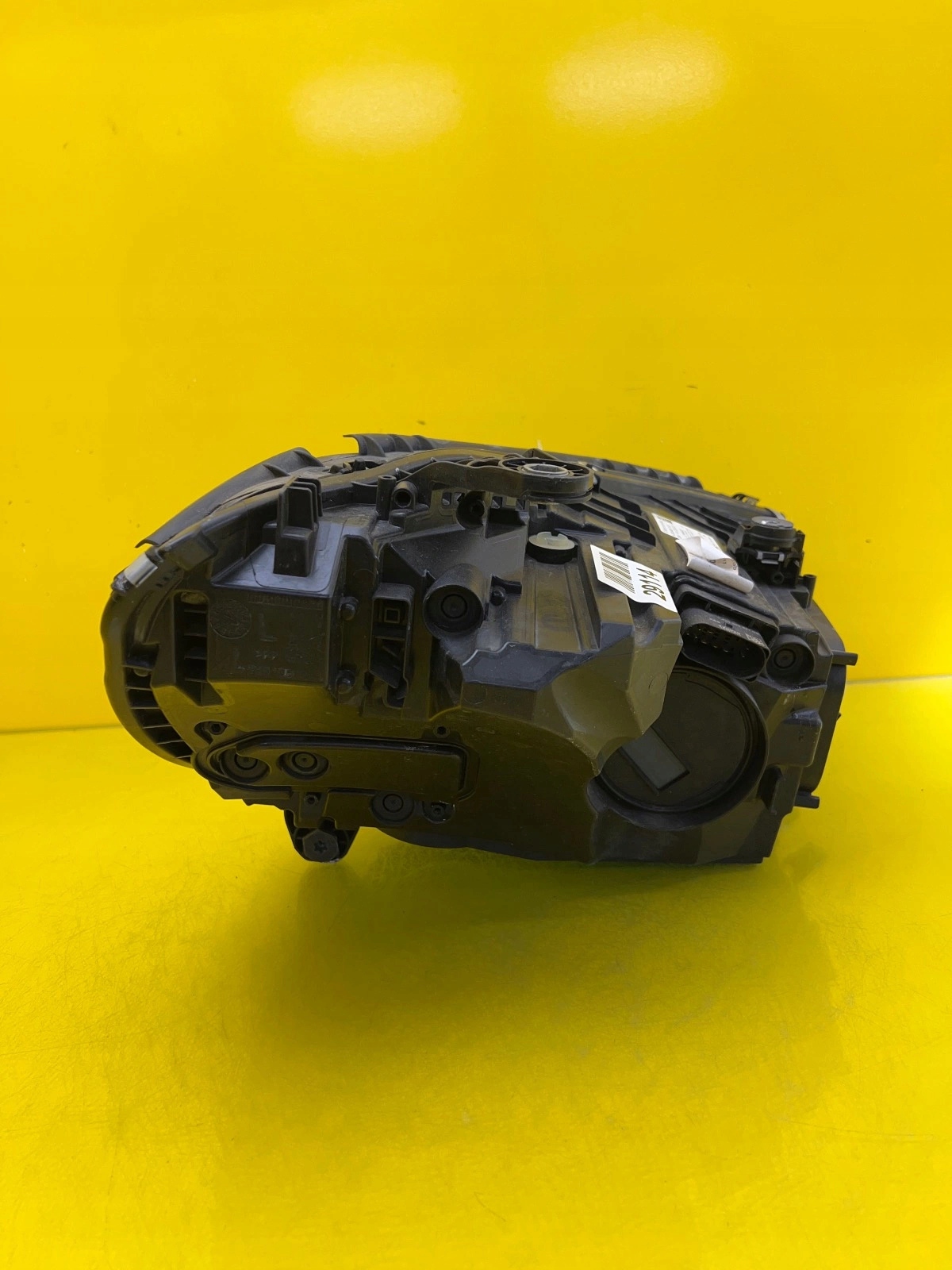 light left Mercedes C-Klasa W206 A2069067903 Digital Light
