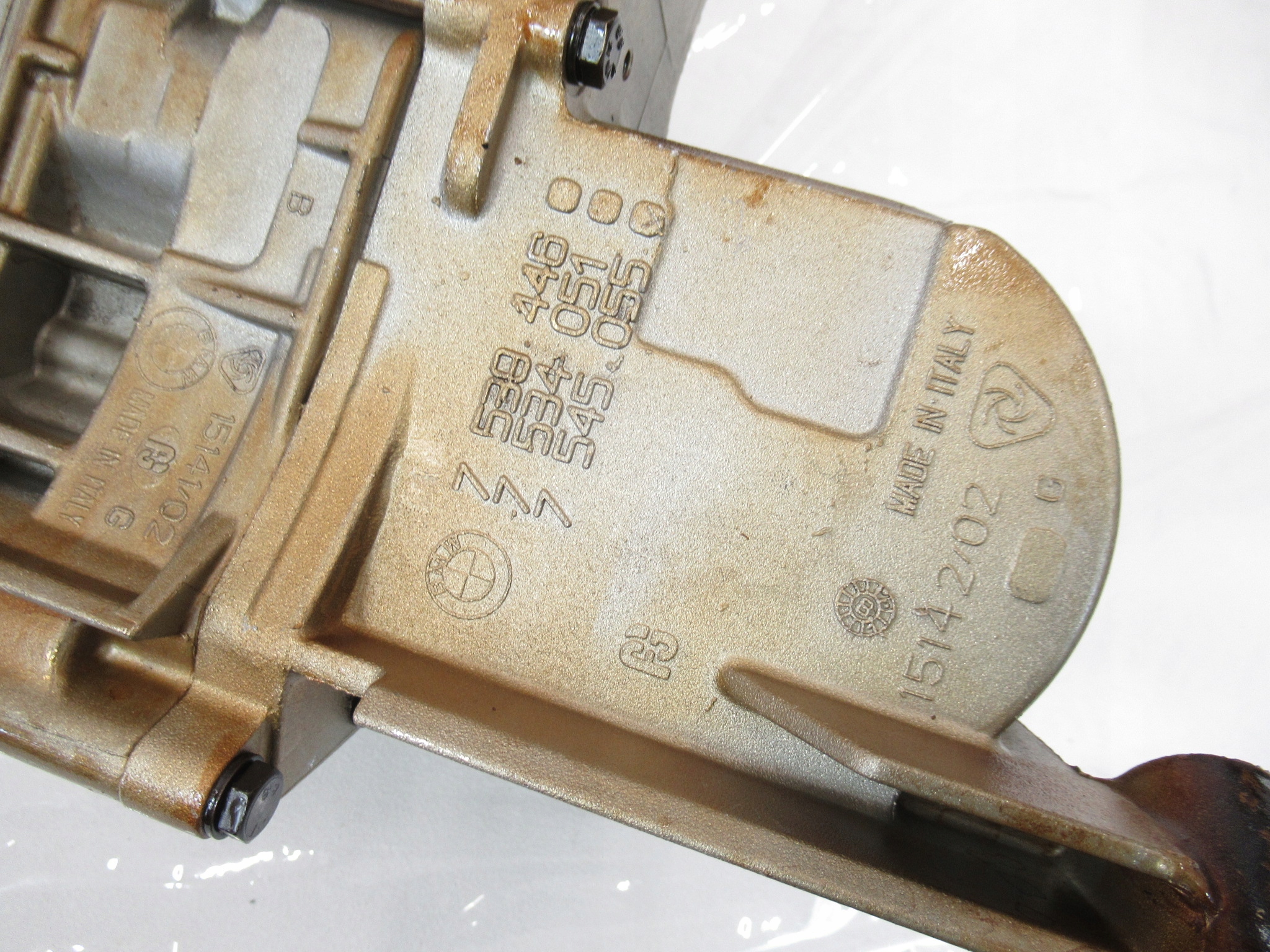 oil pump BMW e53 e70 X5 4.4 4.8 N62 V8 N62b48