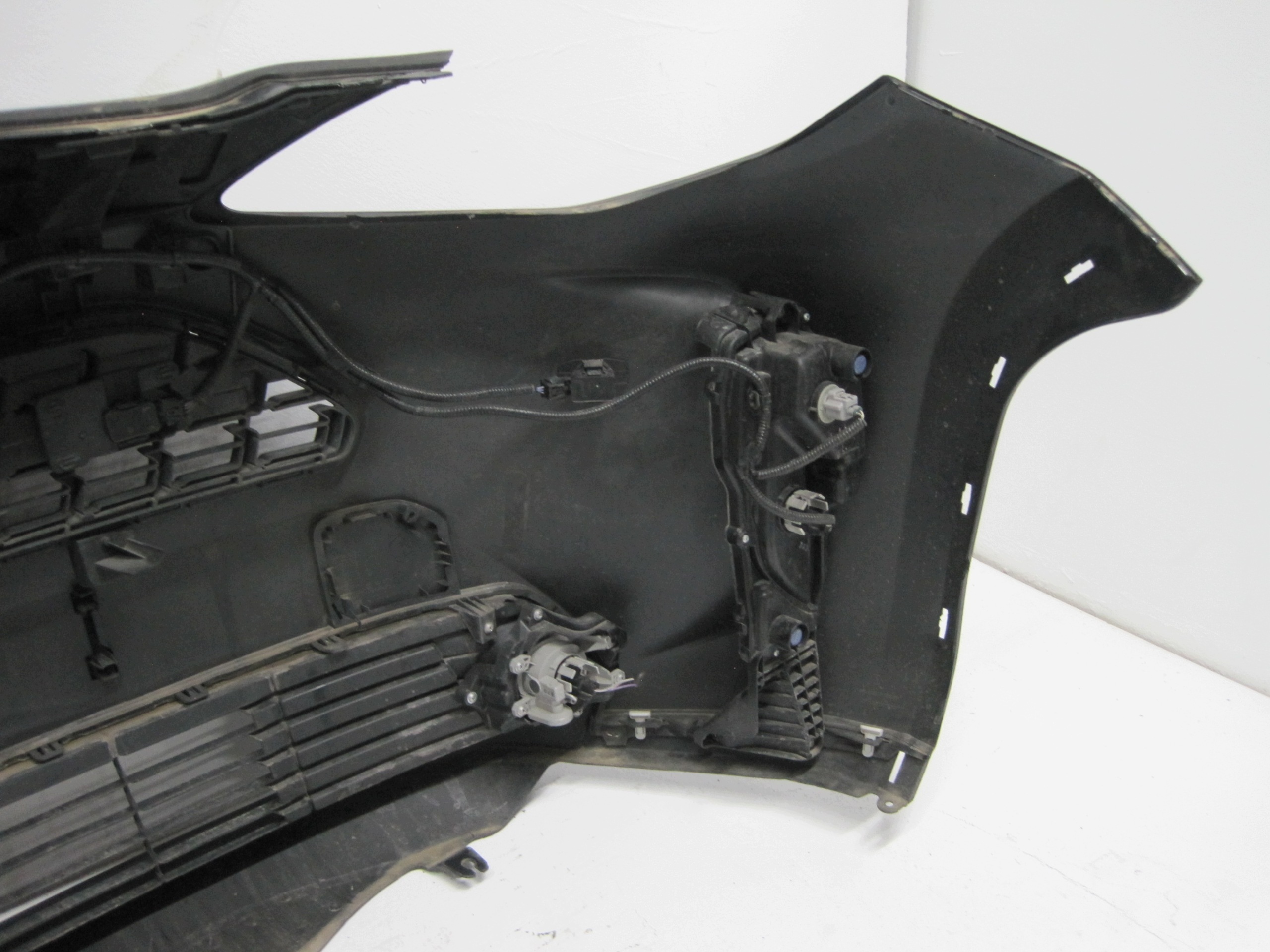 bumper TOYOTA YARIS CROSS 4PDC front front