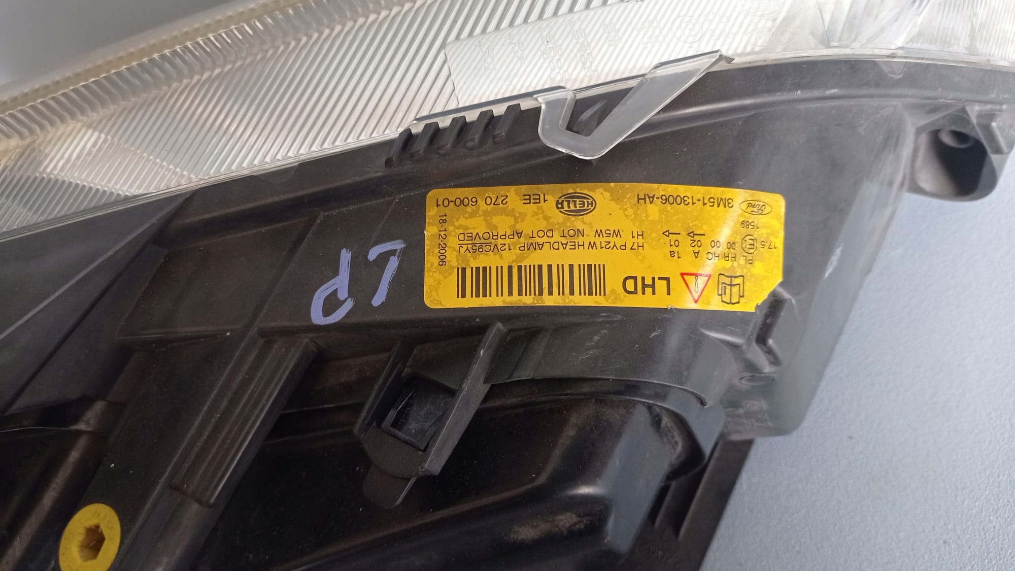 FORD C-MAX light left front 3M51-13006-AH EU