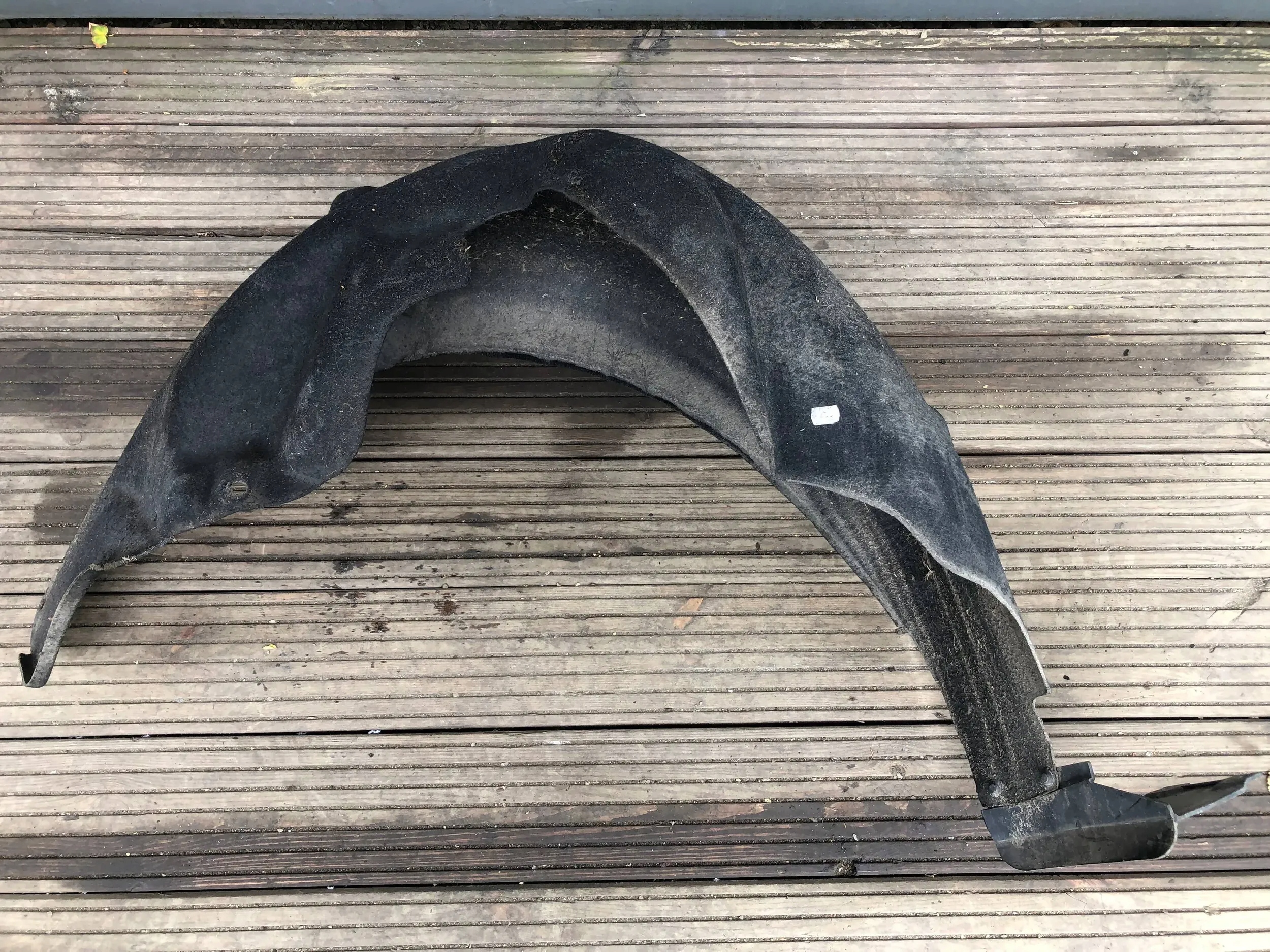 mudguard left rear part BMW E87 7123523