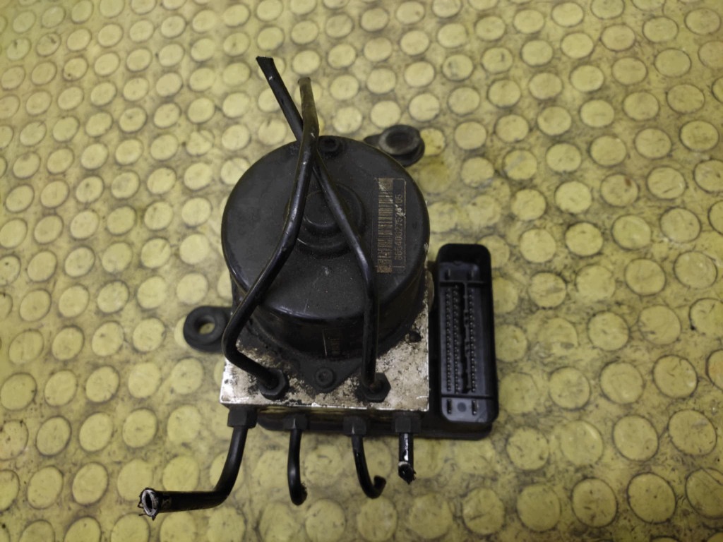 AUDI A3 8L Pumpa ABS 1J0614517E