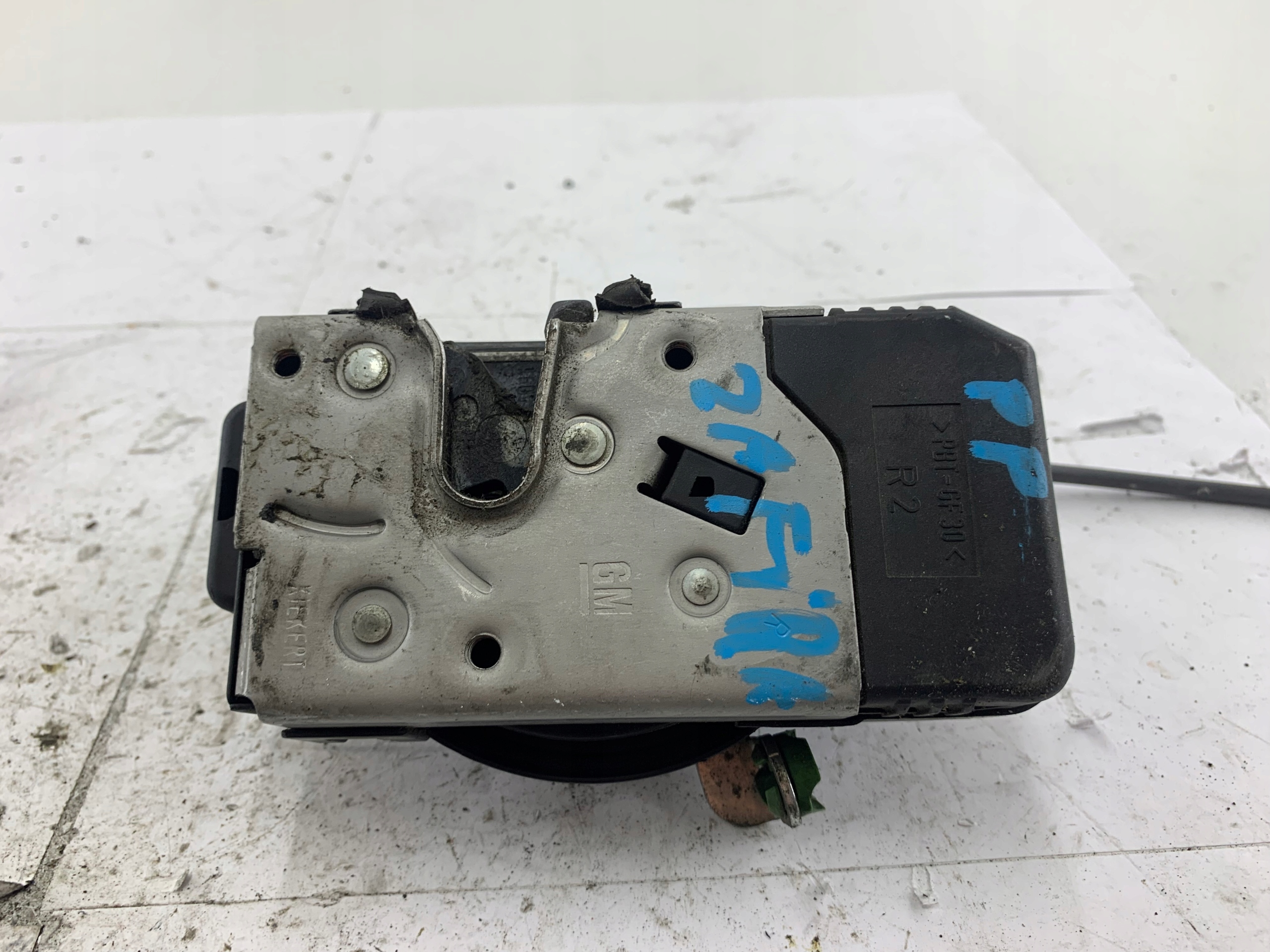 OPEL ZAFIRA A lock door right front 24444016