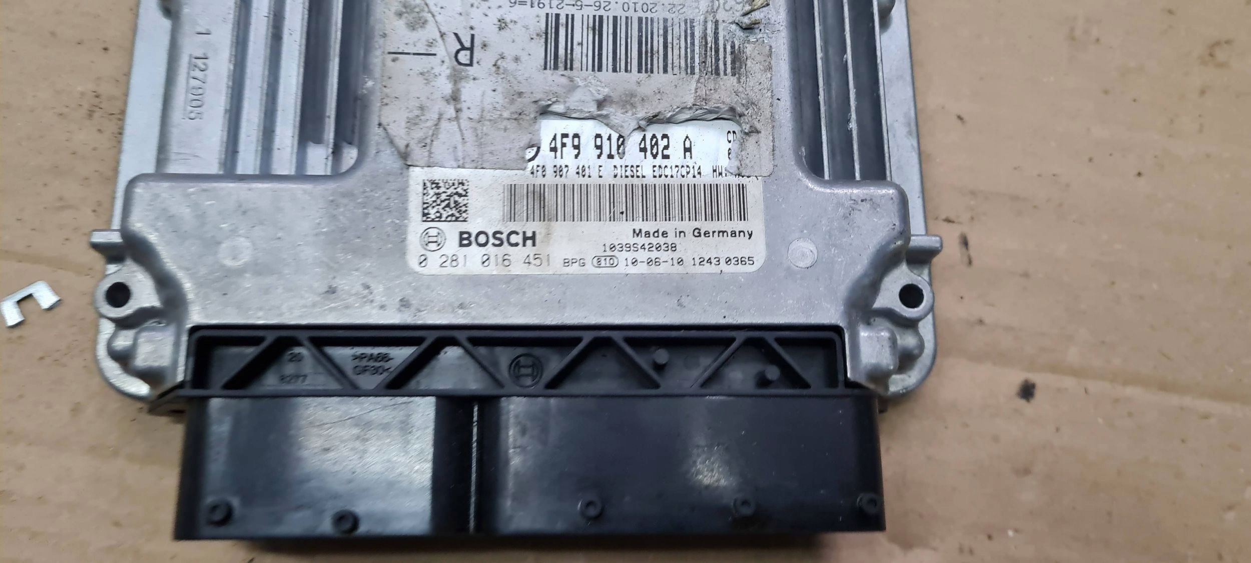 A6 C6 LIFT computer control unit of the engine ECU 3.0 TDI CDY 4F9910402A