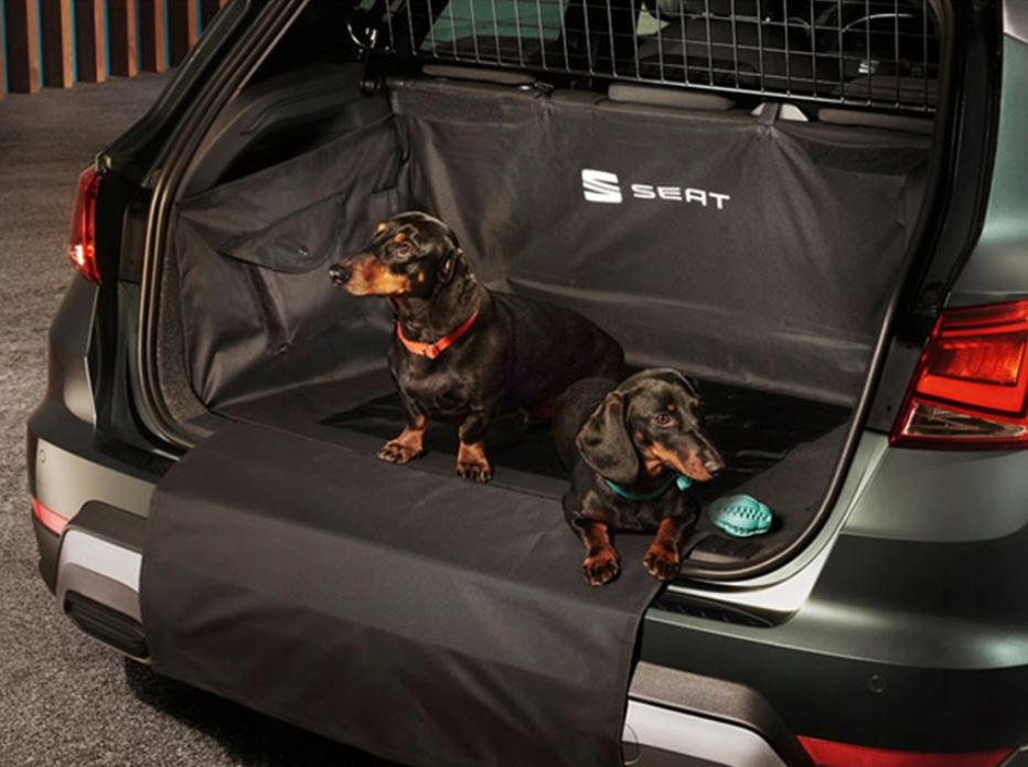 DUZA MATA OCHRONNA BAGAZNIKA KOC DLA PSA SEAT